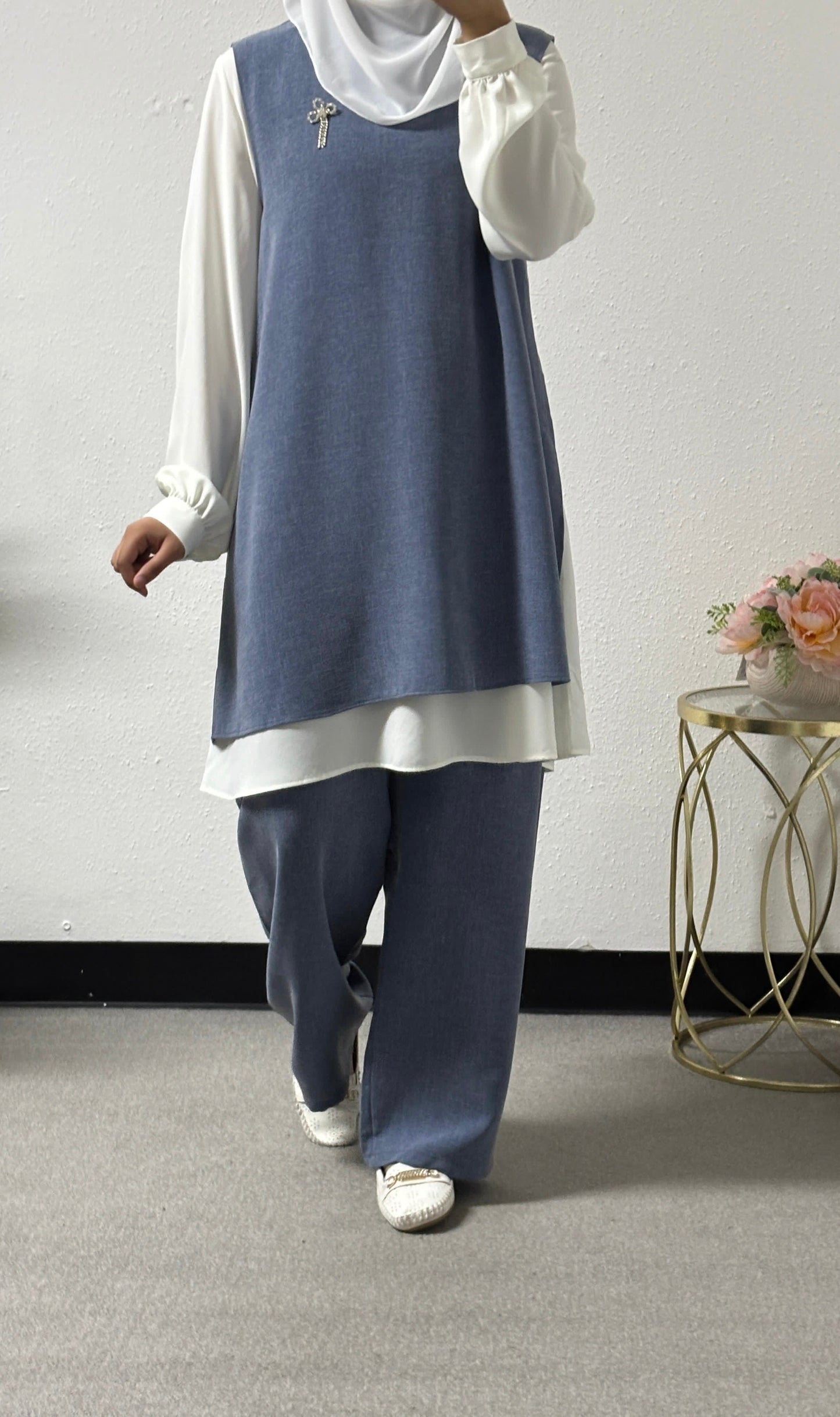 Three-piece pastel colours set