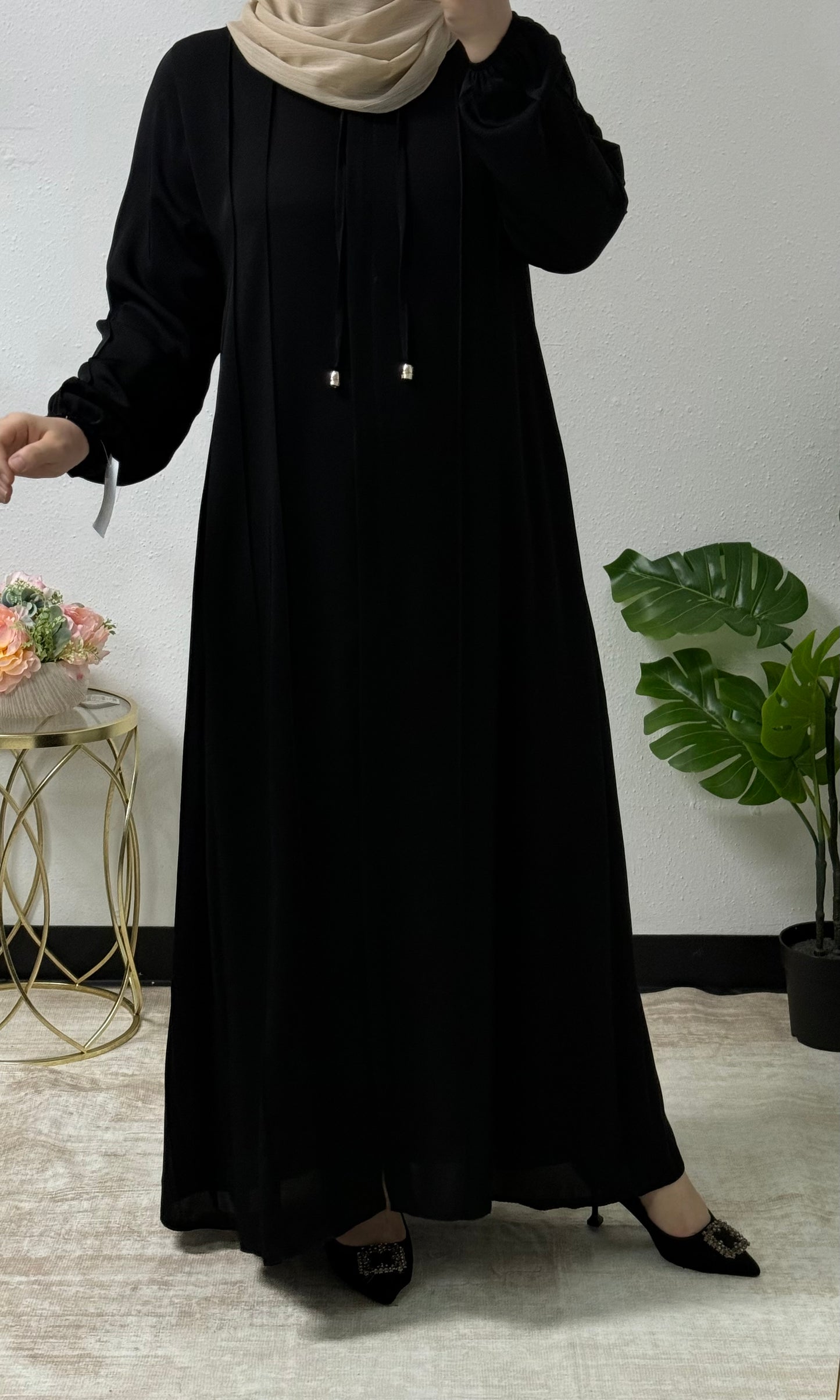 Graceful Modest Cut Abaya