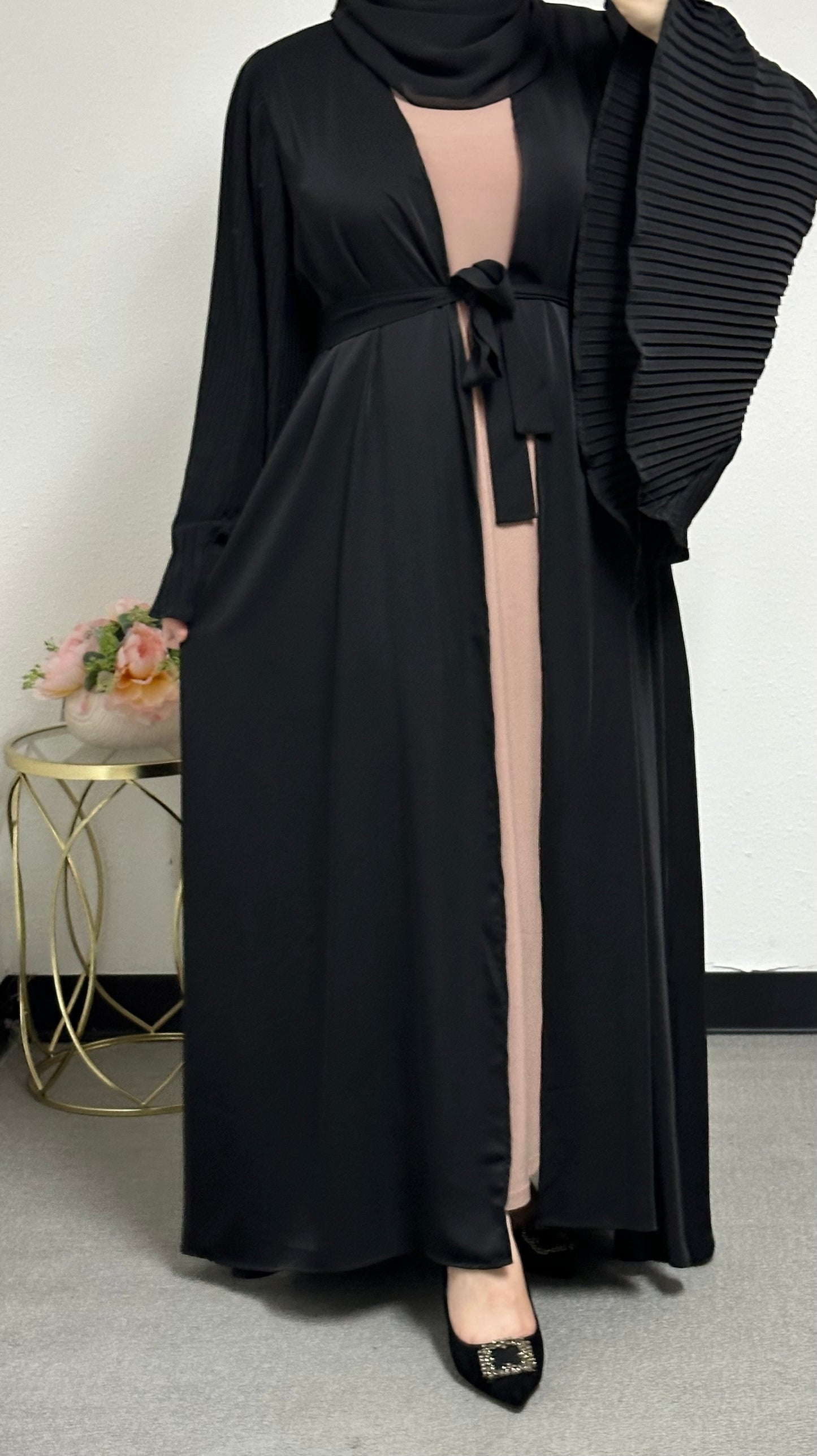 pleated sleeve open abaya