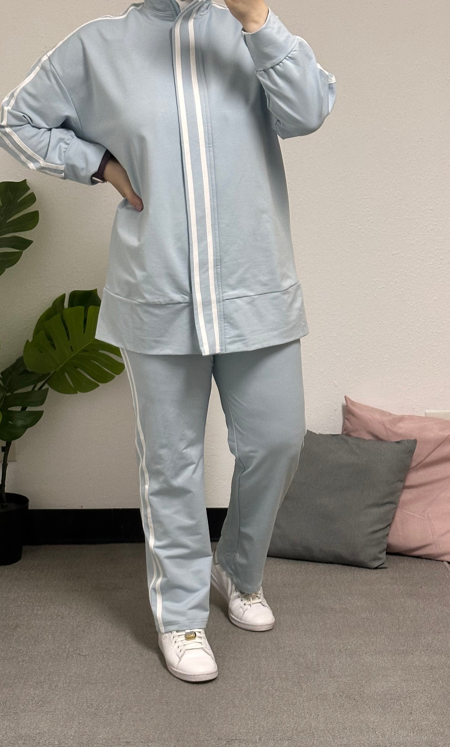 Two-piece cotton tracksuit set