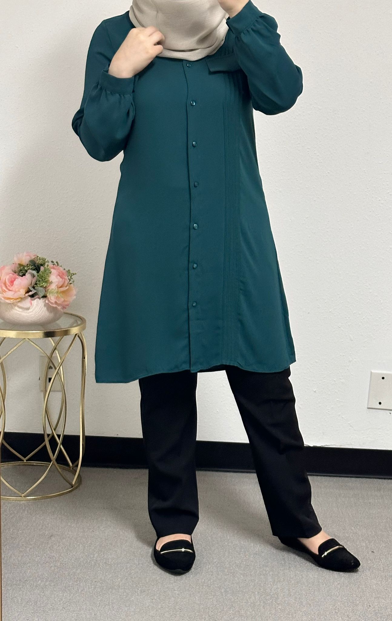 Long blouse with front bucket
