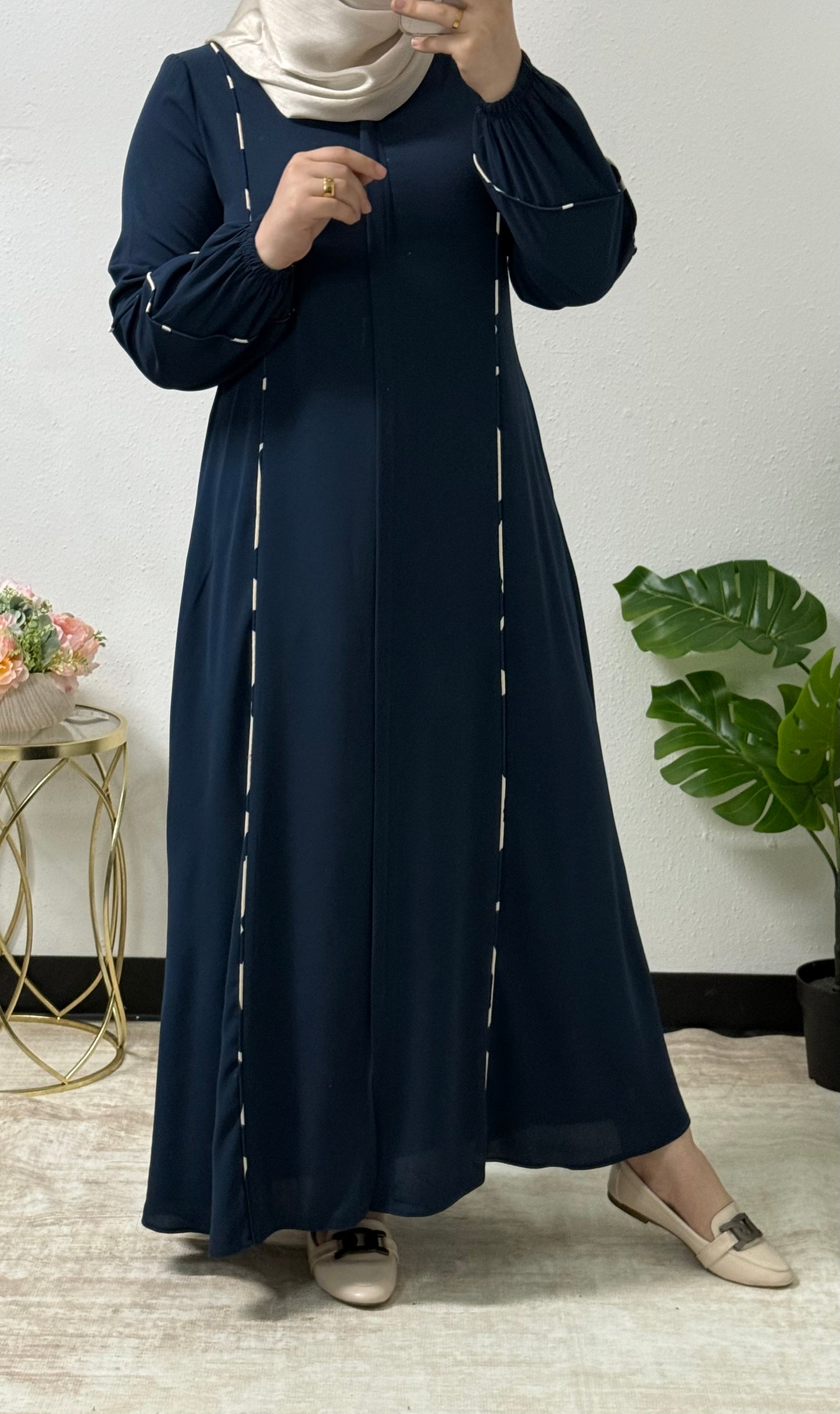 Luxe Flow Abaya