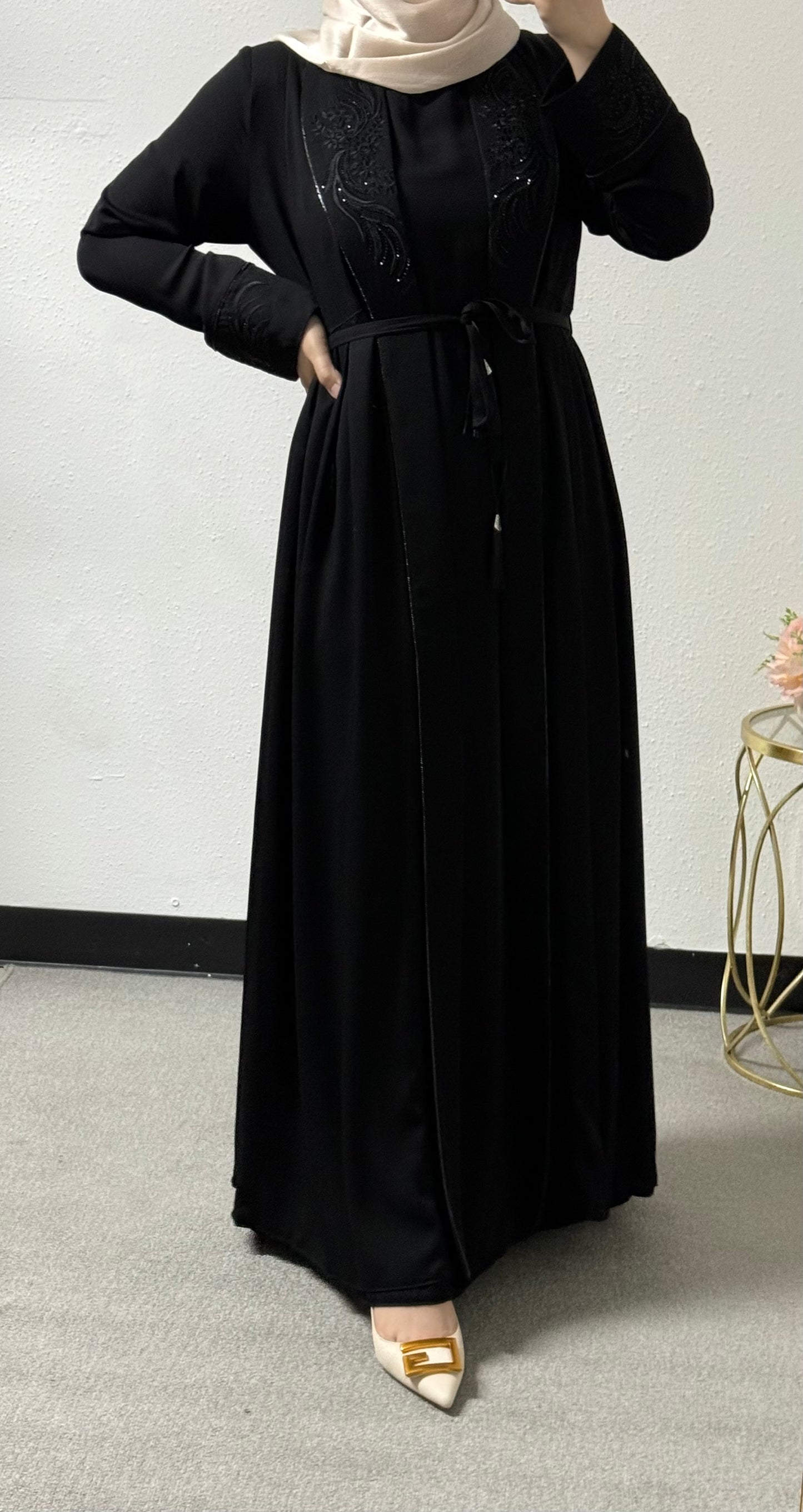 Two-piece flower embroidery abaya set