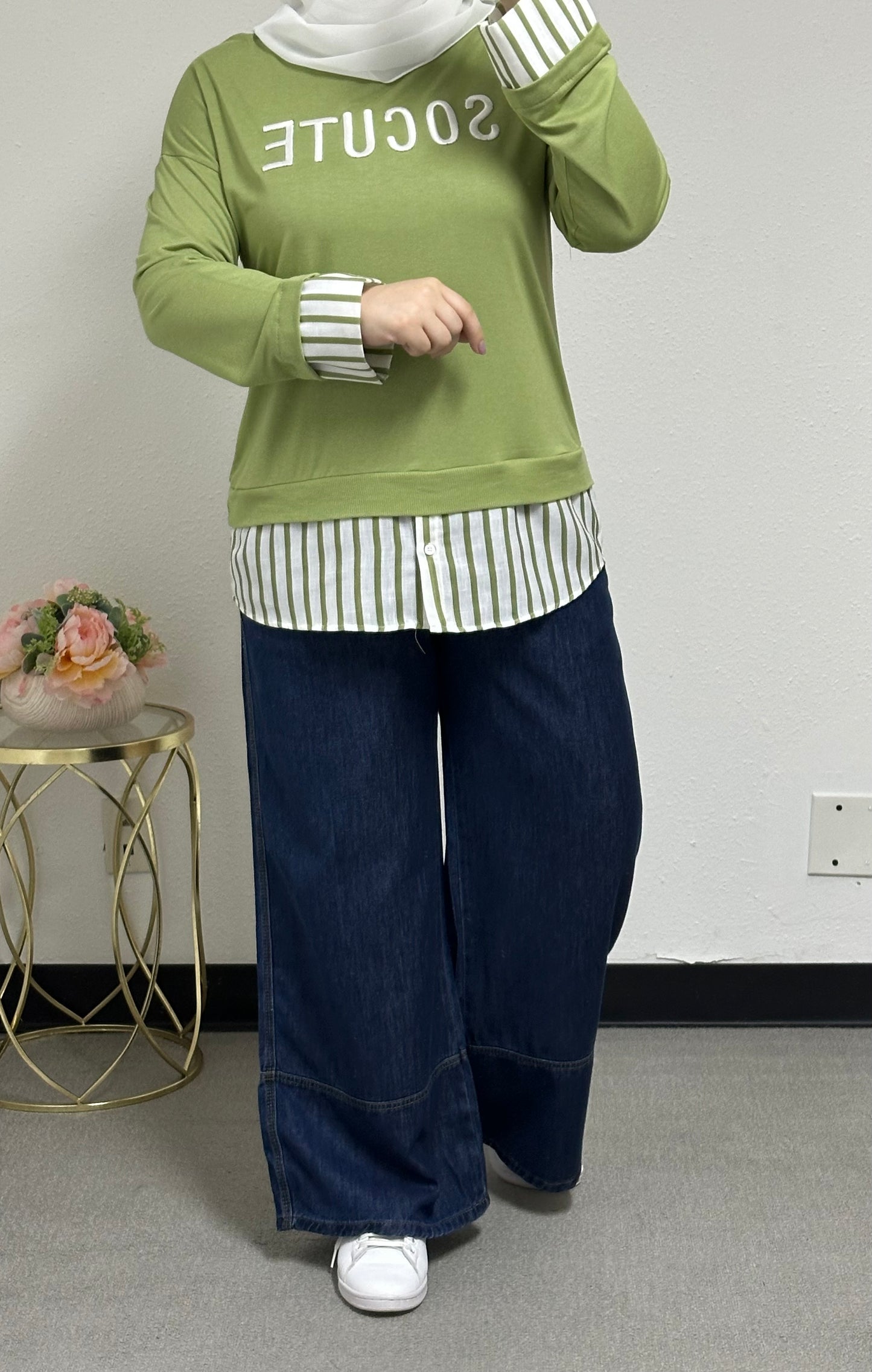 sweatshirt front embroidered
