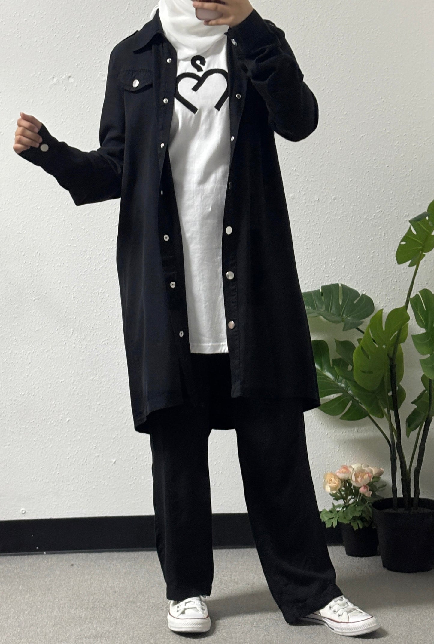 Three pieces button detail set