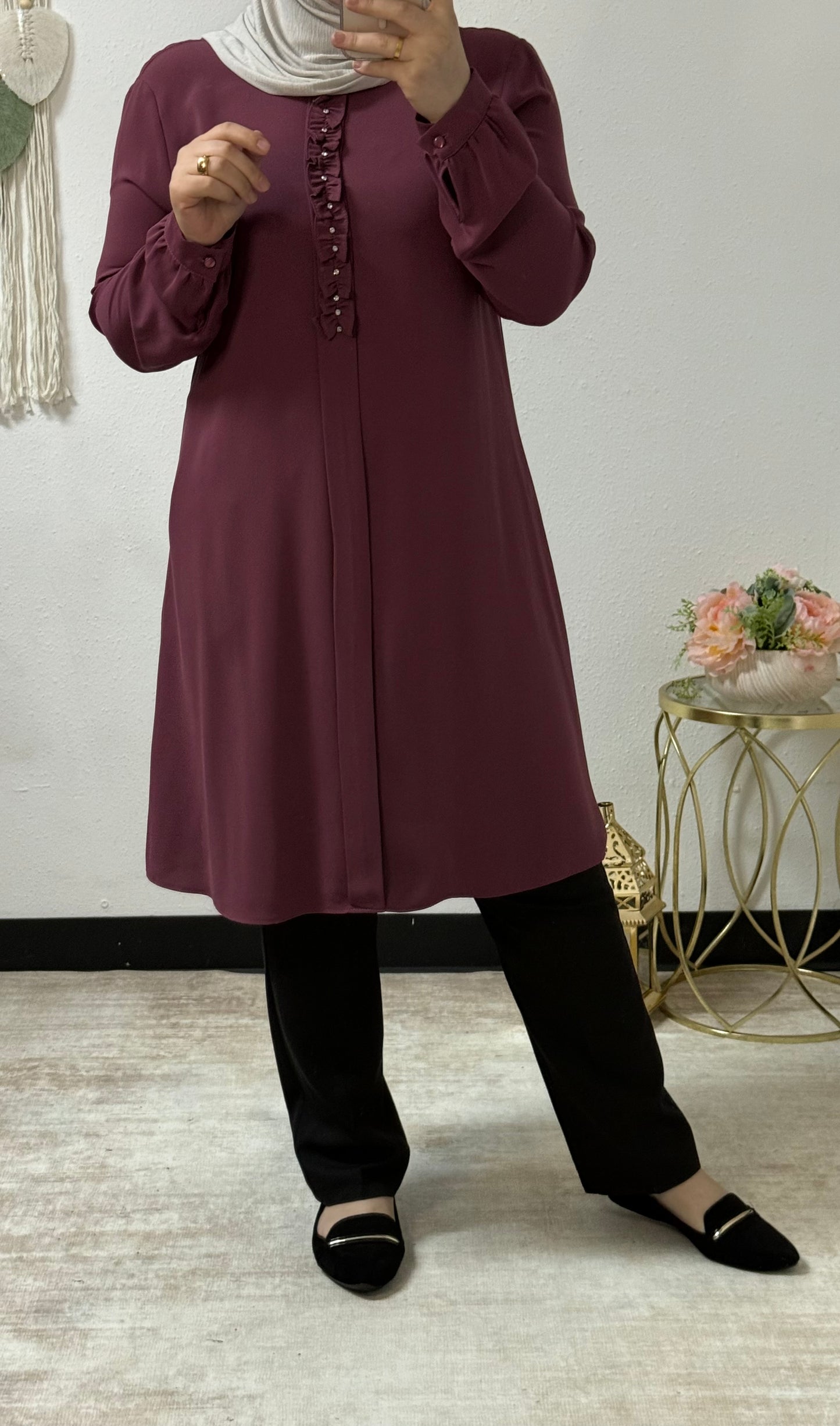 Front ruffles shirt