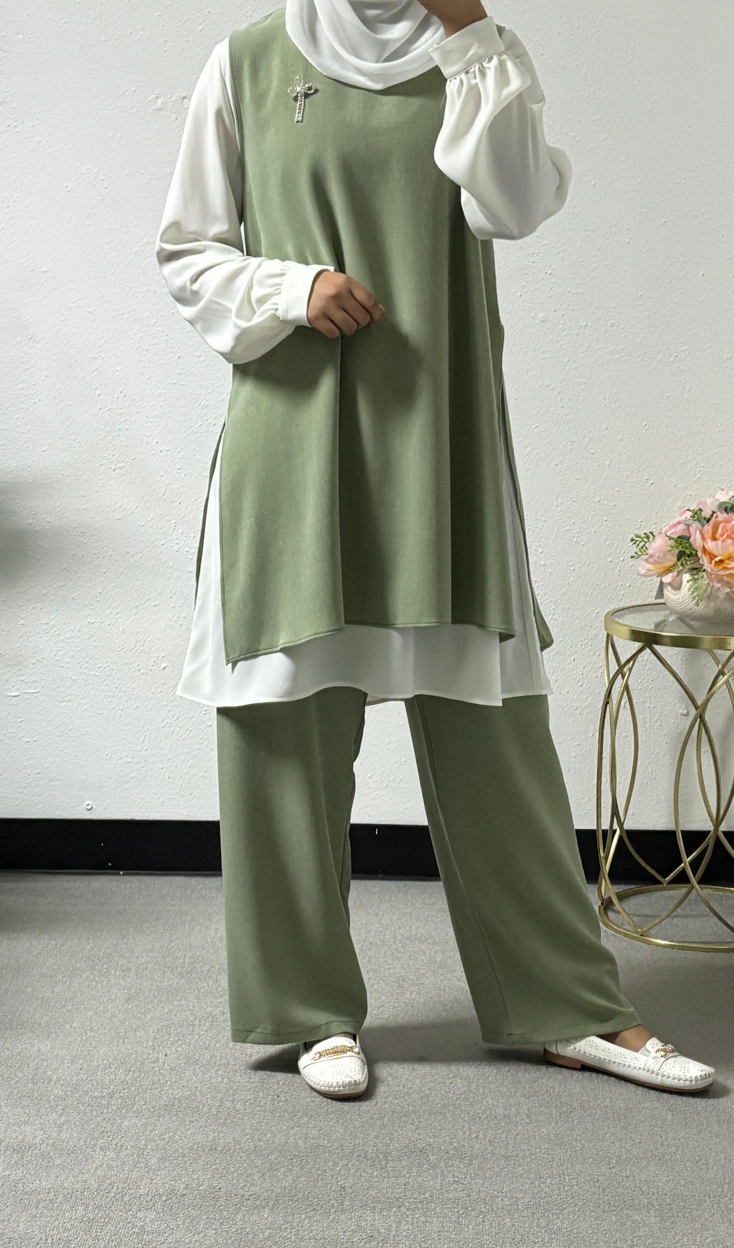 Three-piece pastel colours set