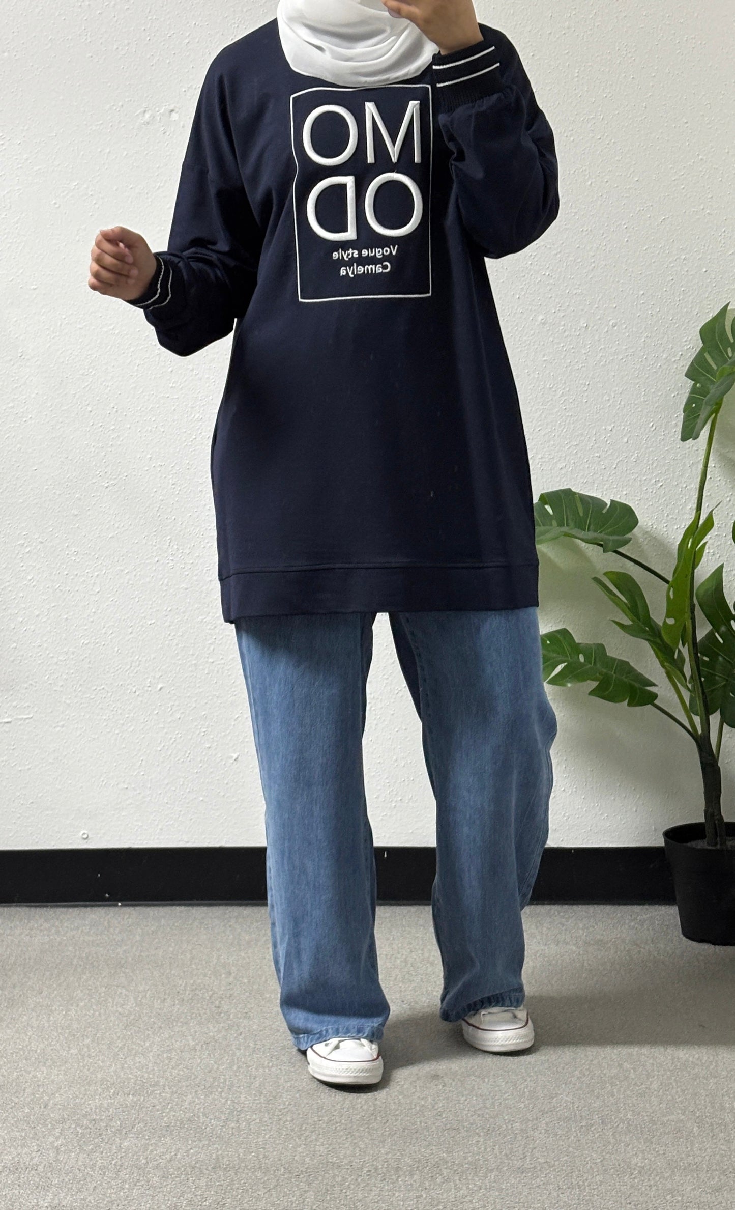 Vogue style sweatshirt