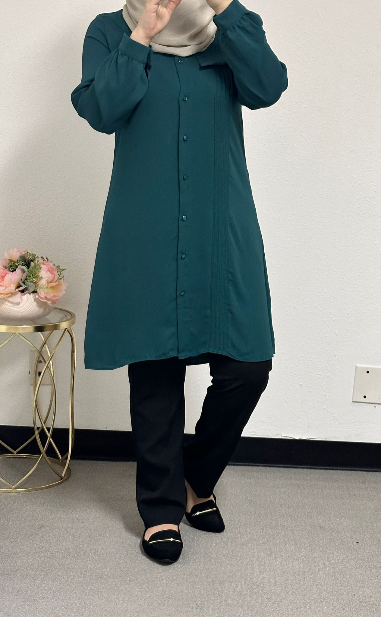 Long blouse with front bucket