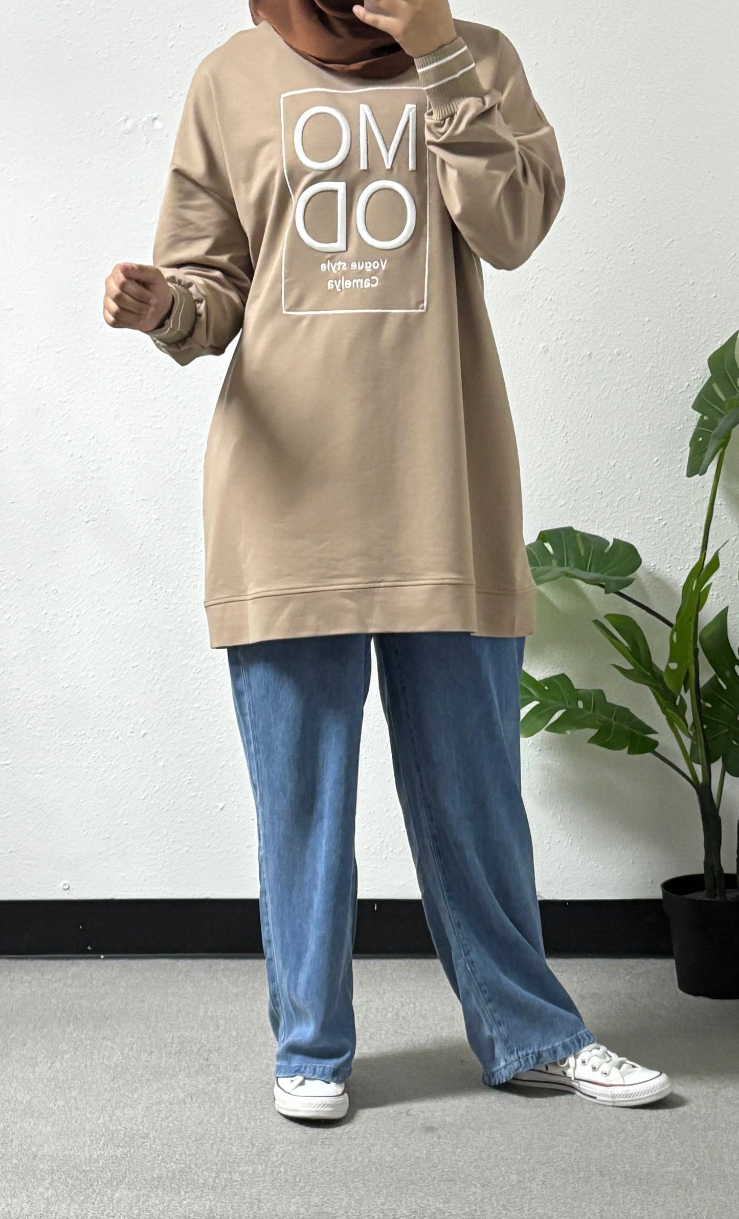 Vogue style sweatshirt