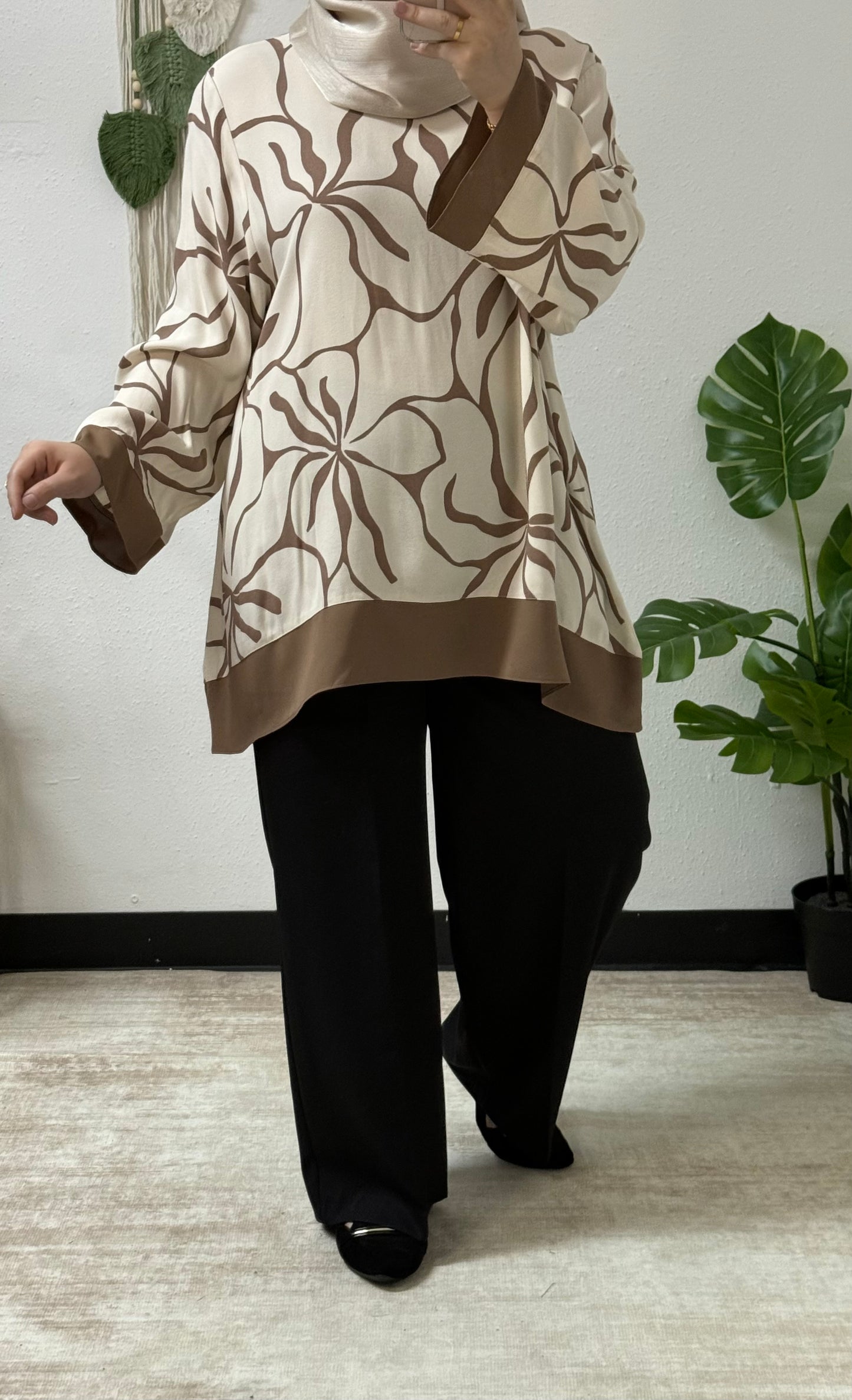 Simple flower shirt
