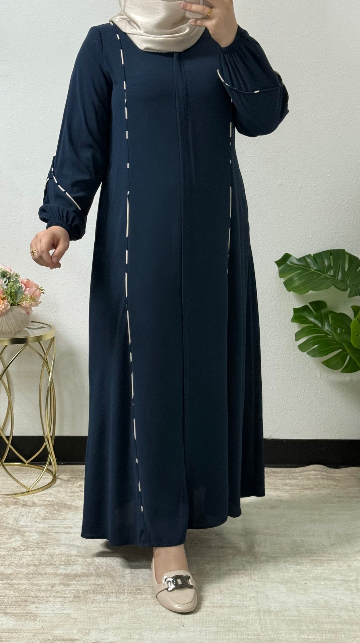 Luxe Flow Abaya