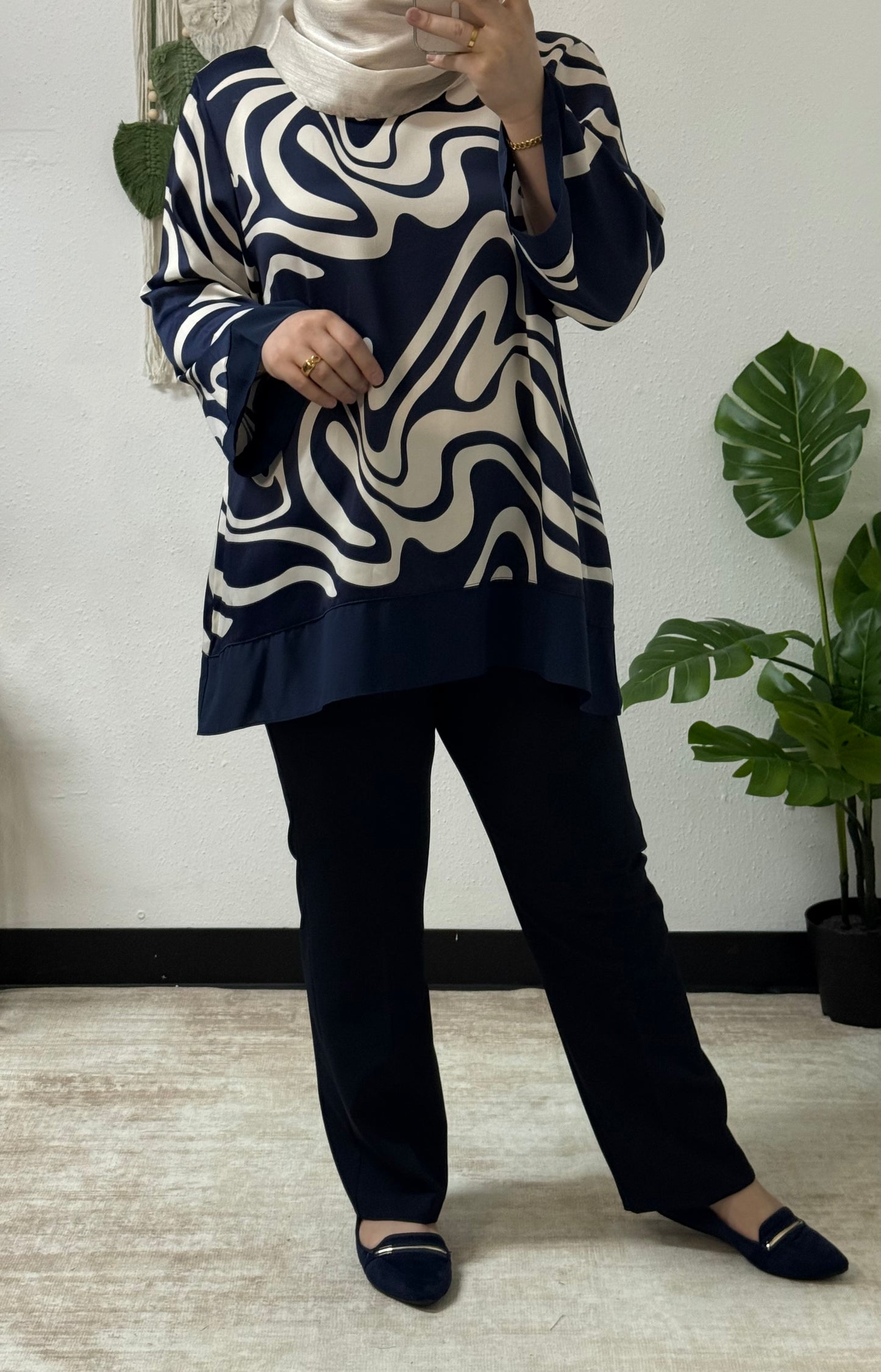 Swirl pattern shirt (plus-size)