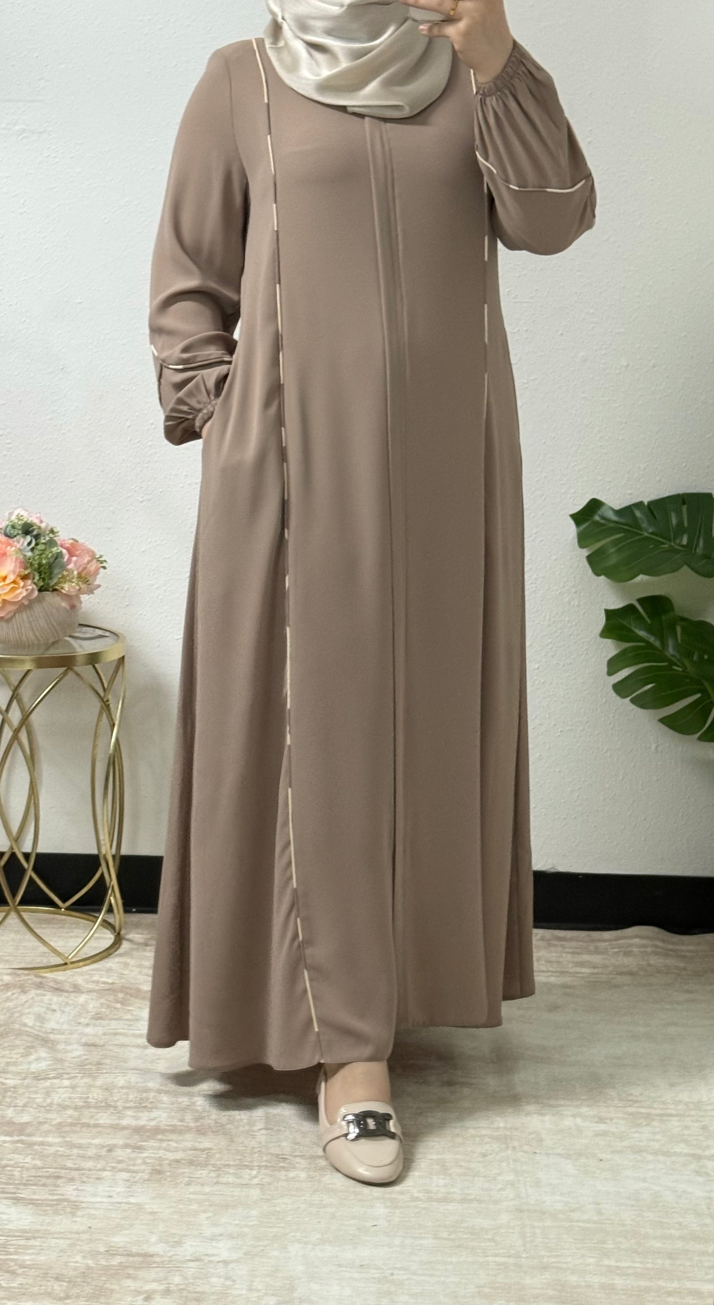 Luxe Flow Abaya