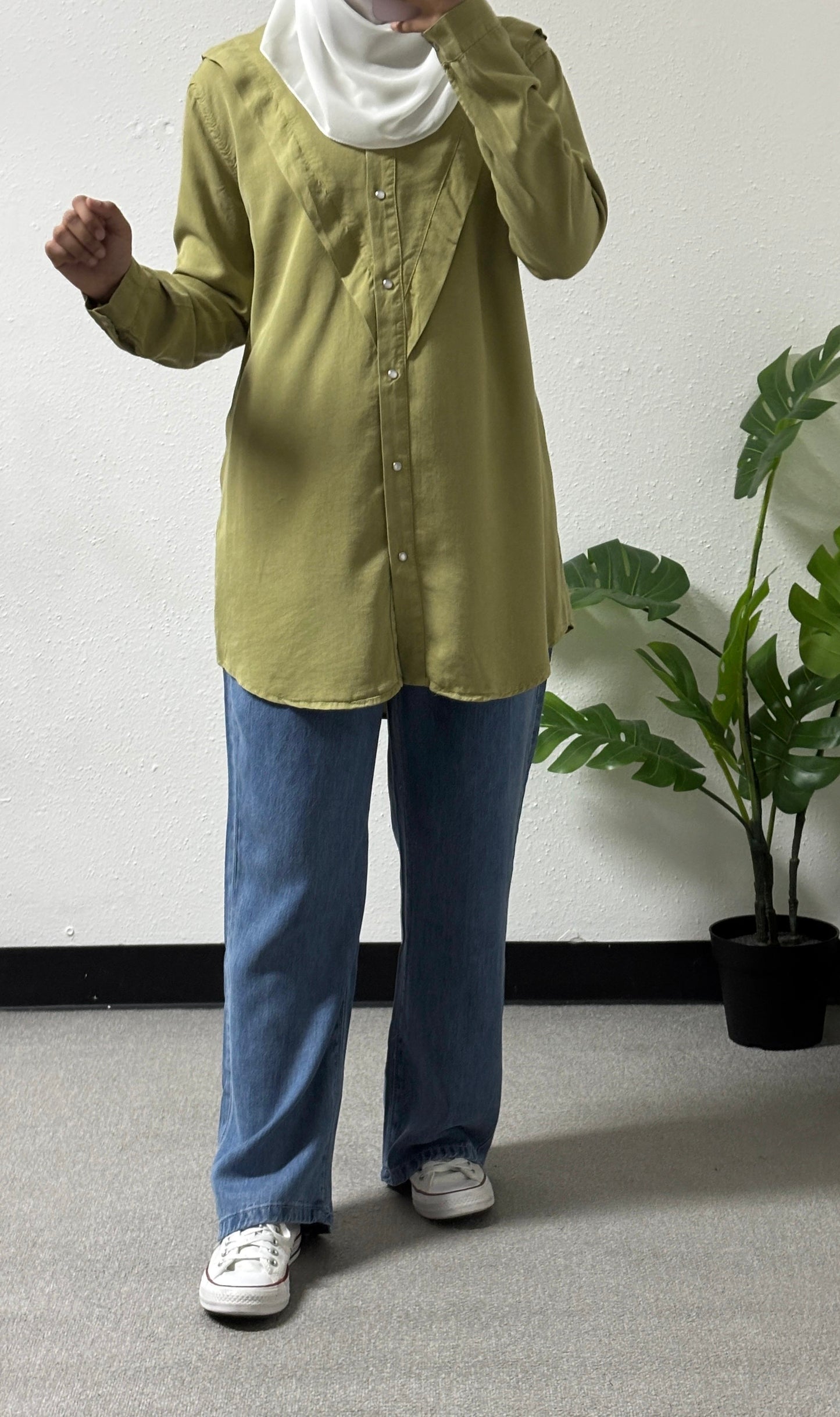 Classic ruffle shirt