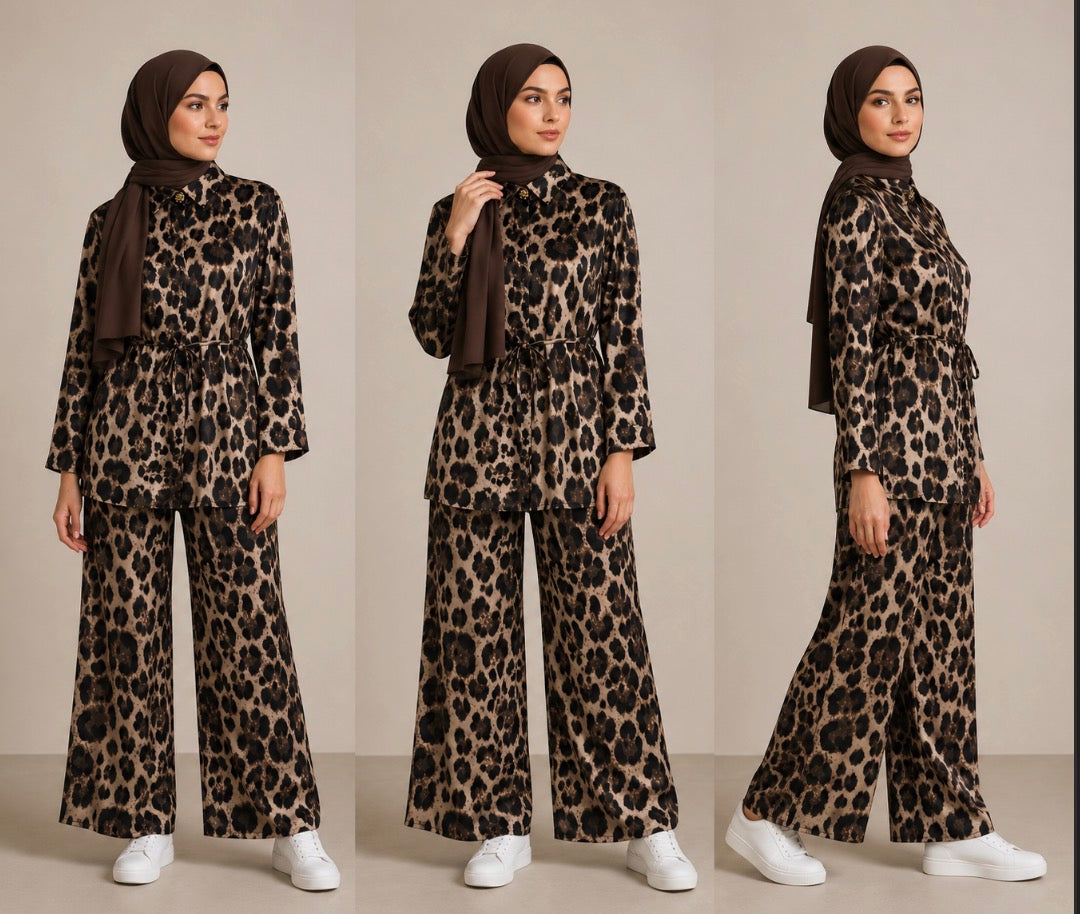 Two piece tiger set