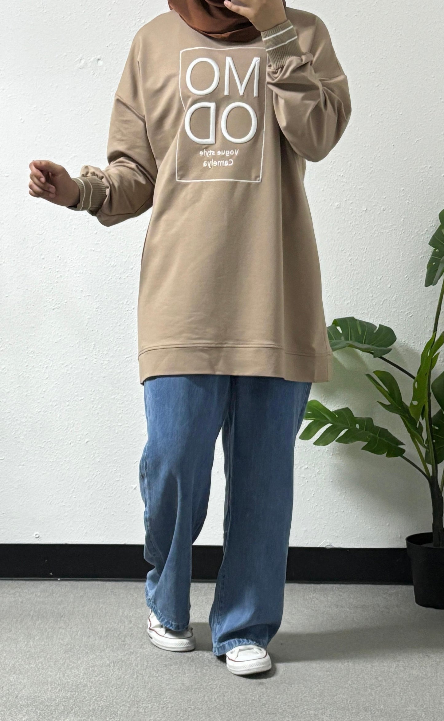 Vogue style sweatshirt