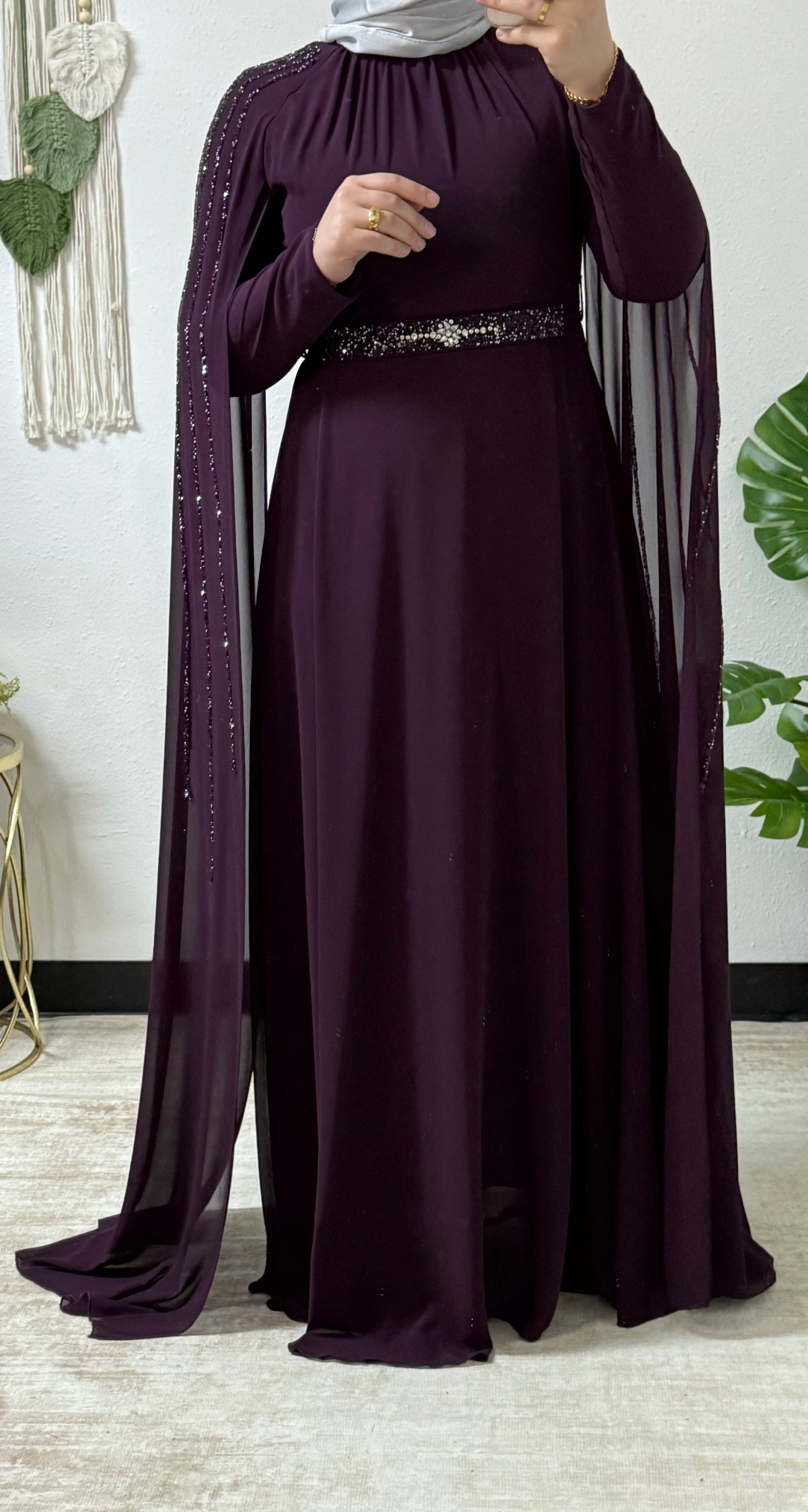 Sparkling beading long sleeves dress