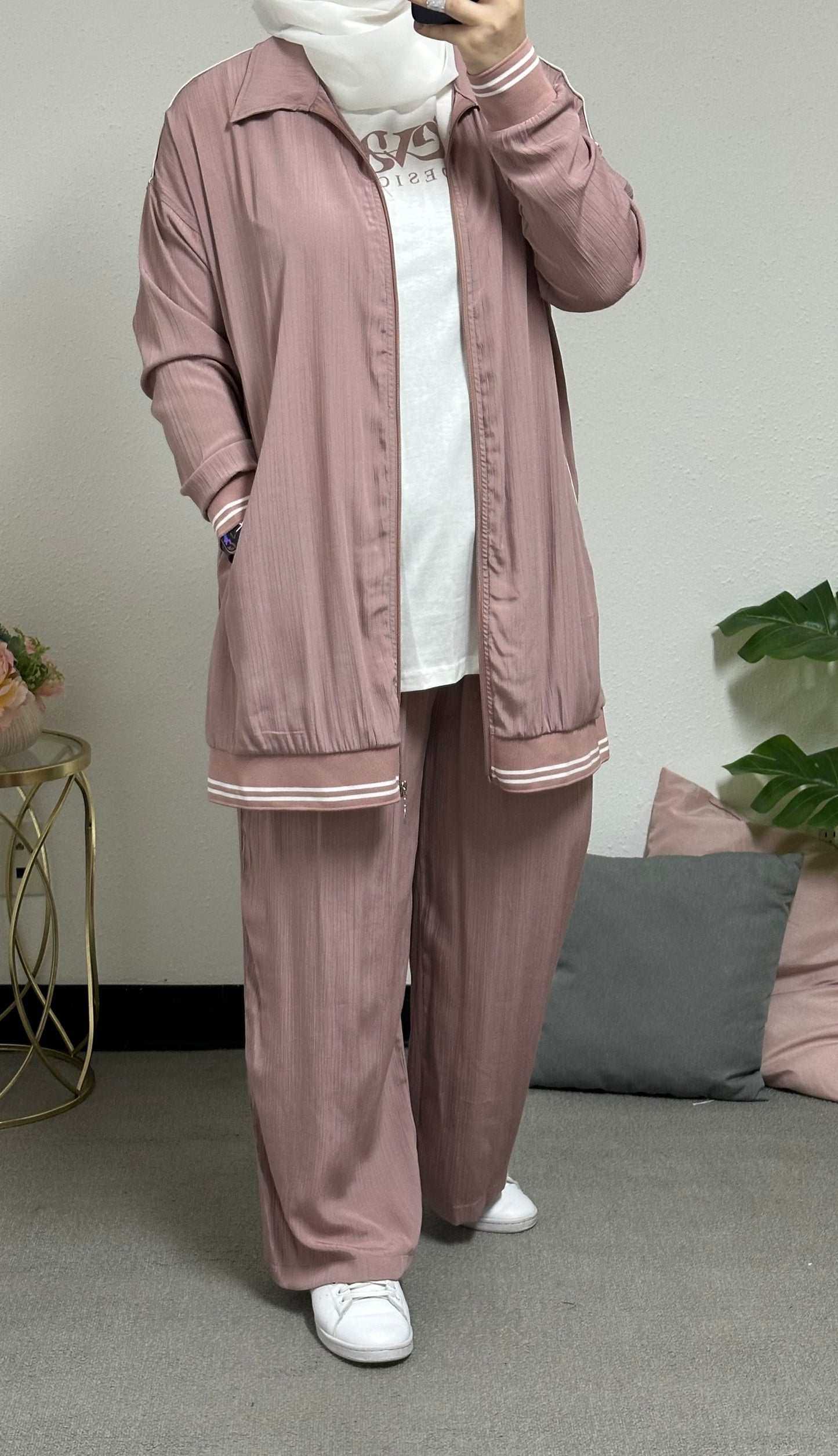 Three-piece tracksuit set