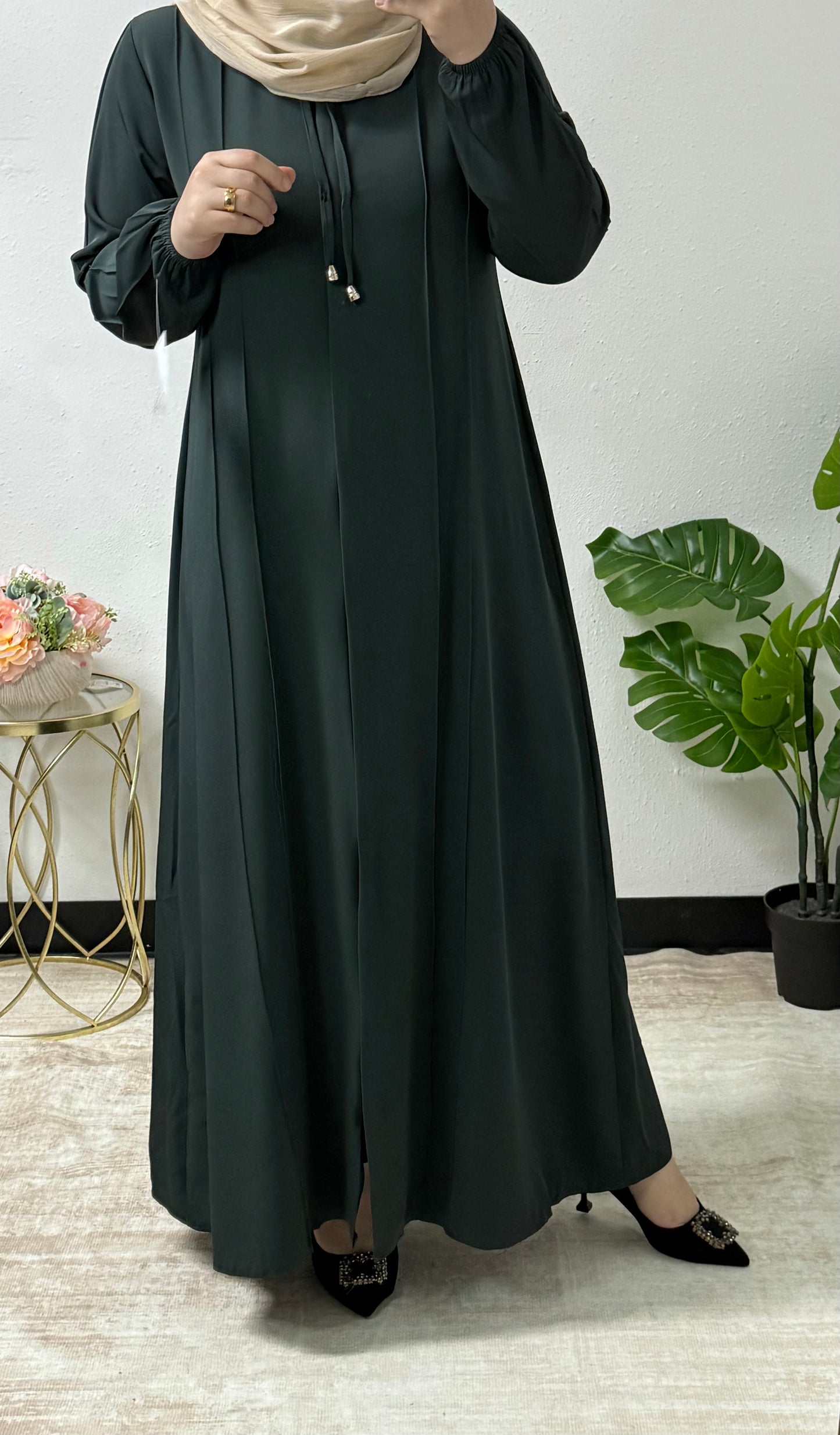 Graceful Modest Cut Abaya