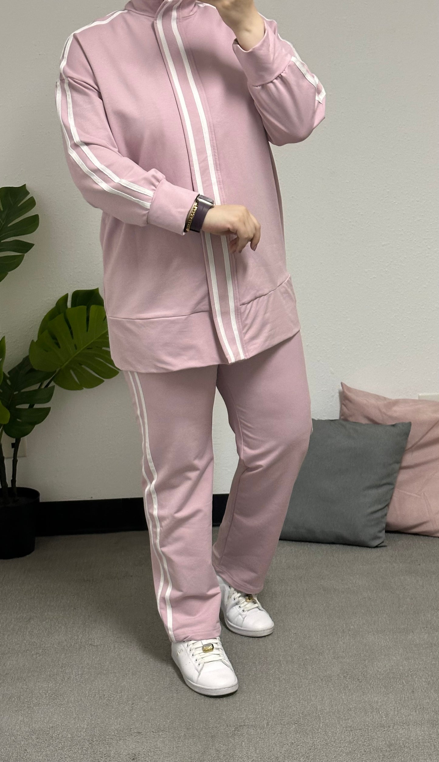 Two-piece cotton tracksuit set