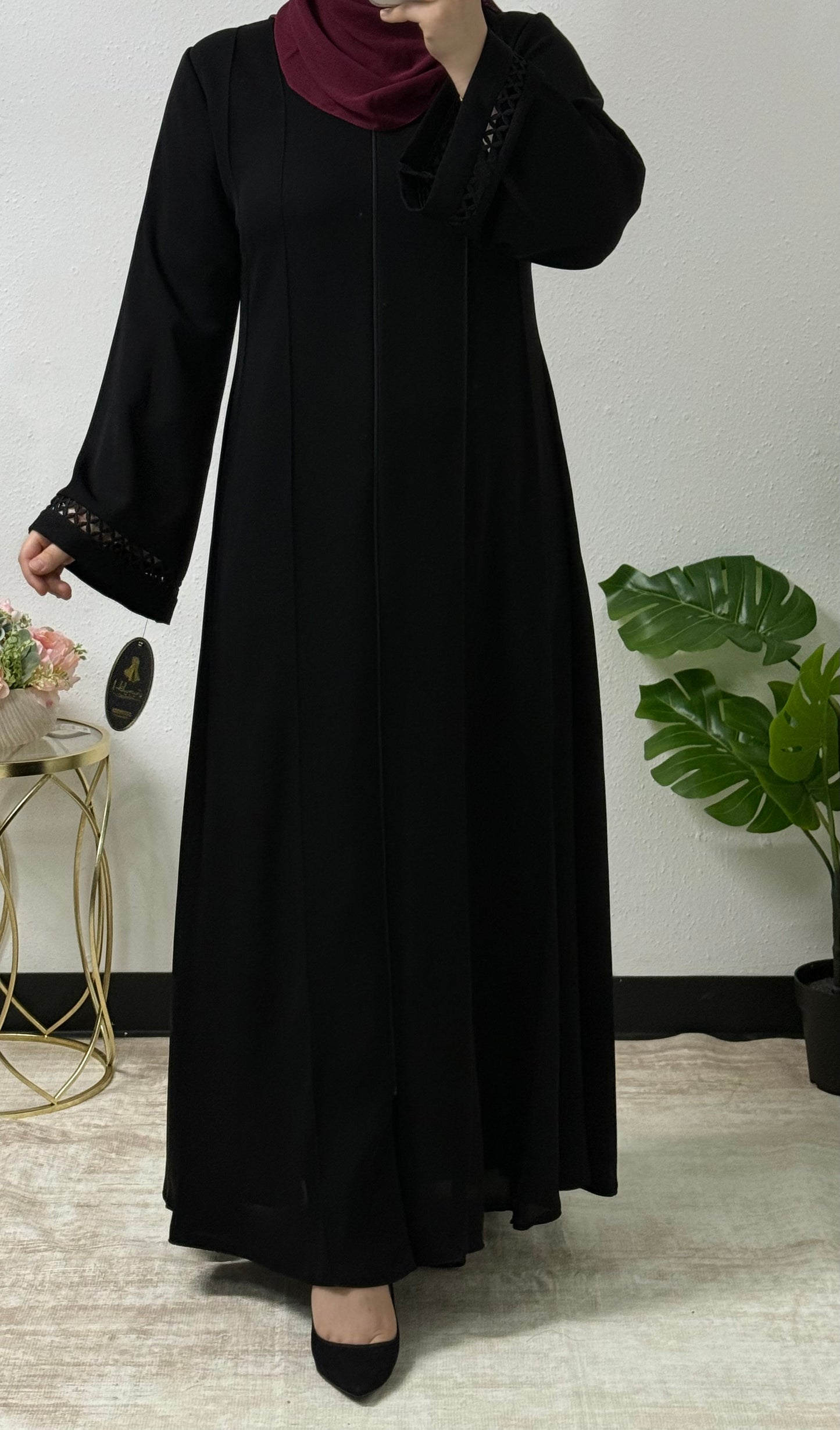 Noir Elegance Abaya