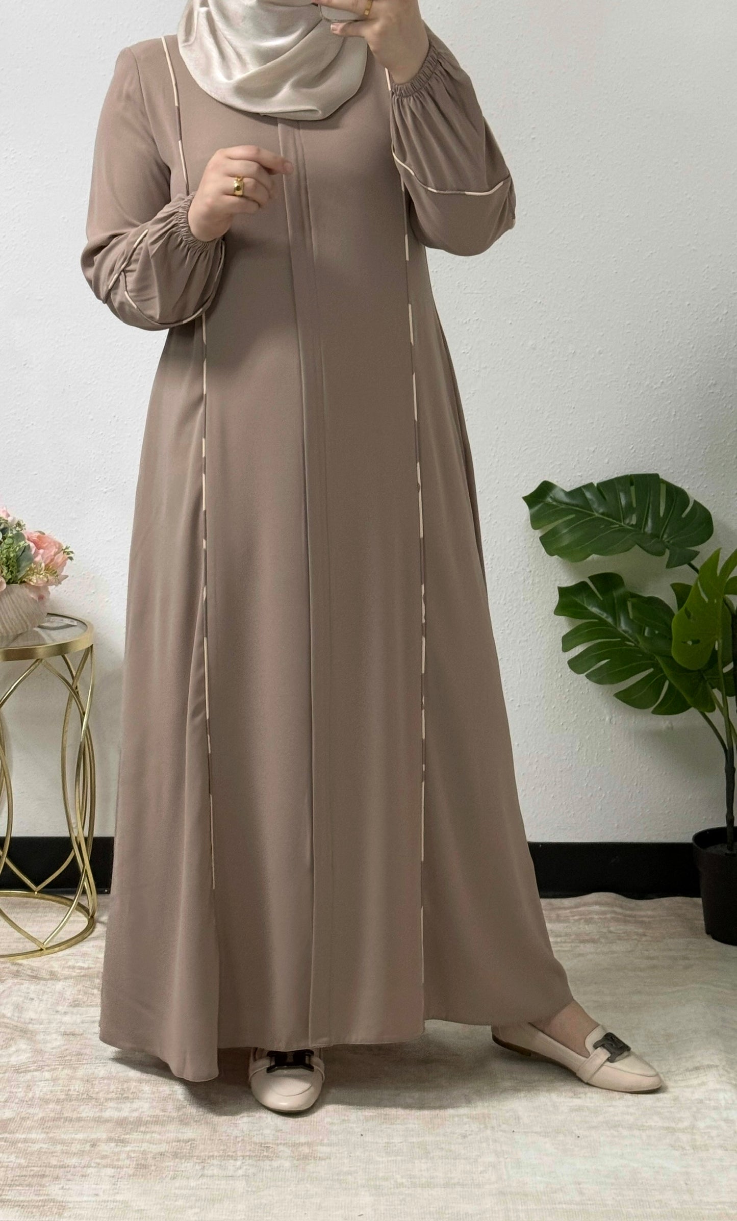 Luxe Flow Abaya