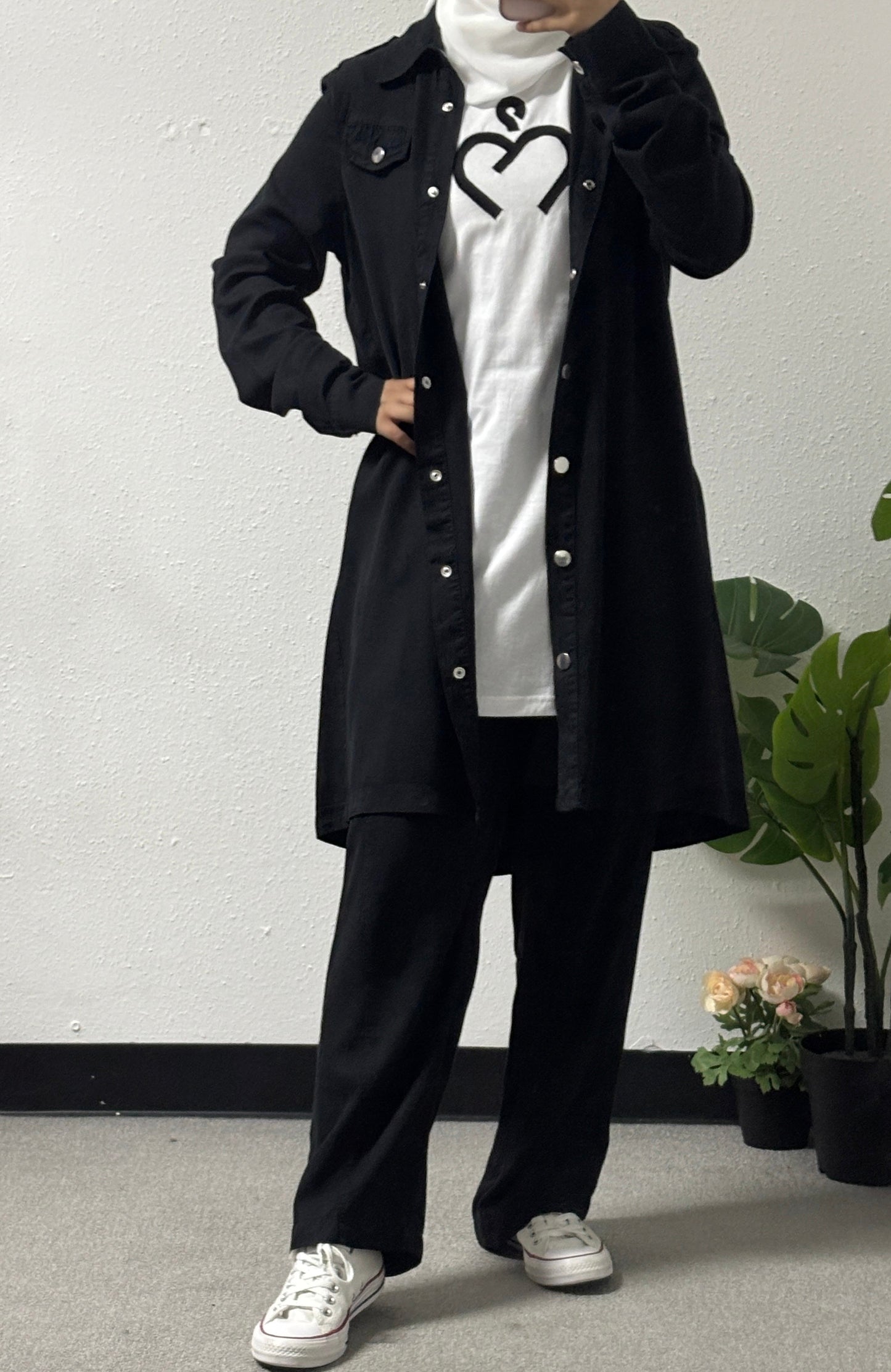 Three pieces button detail set