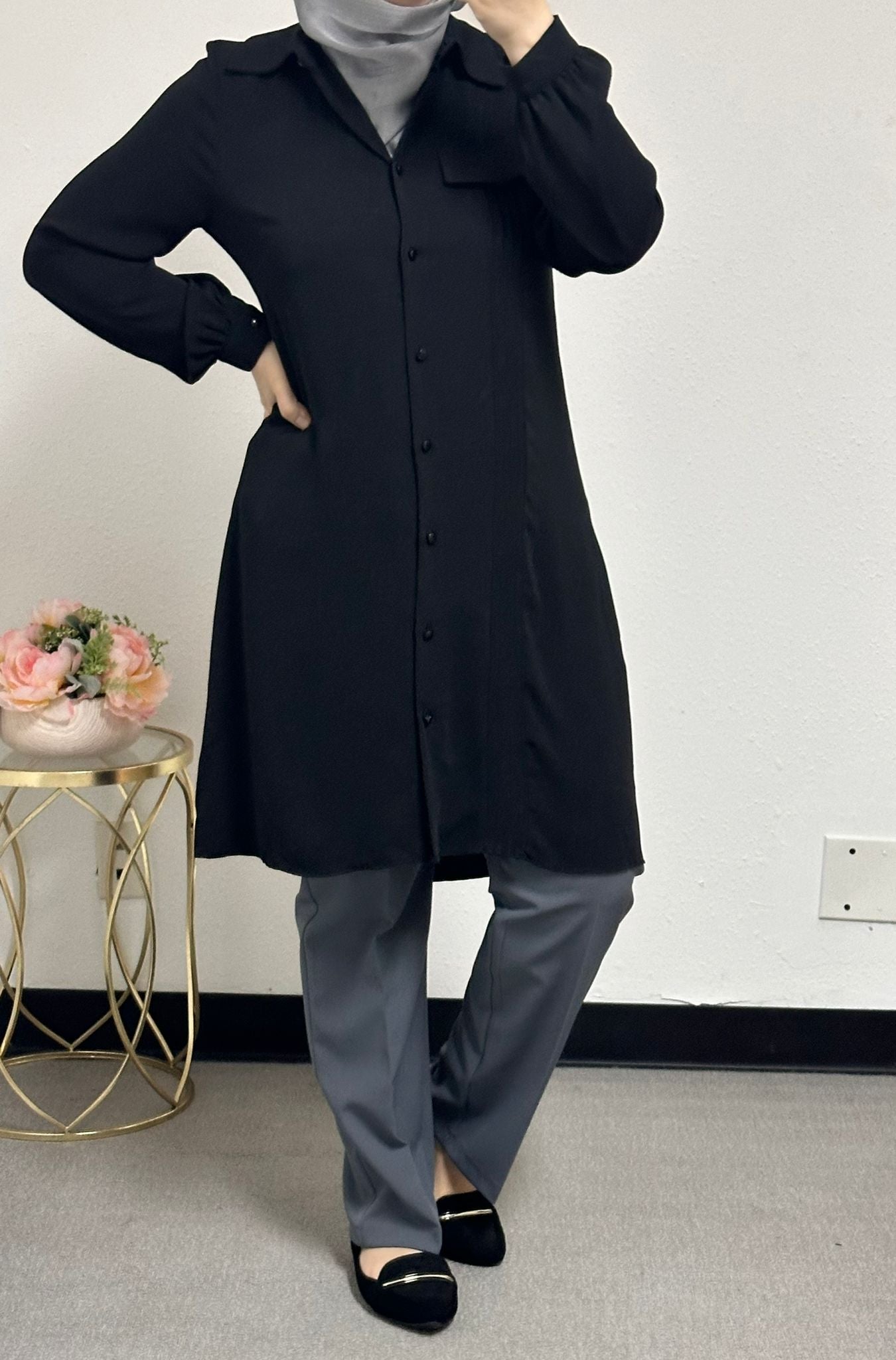 Long blouse with front bucket