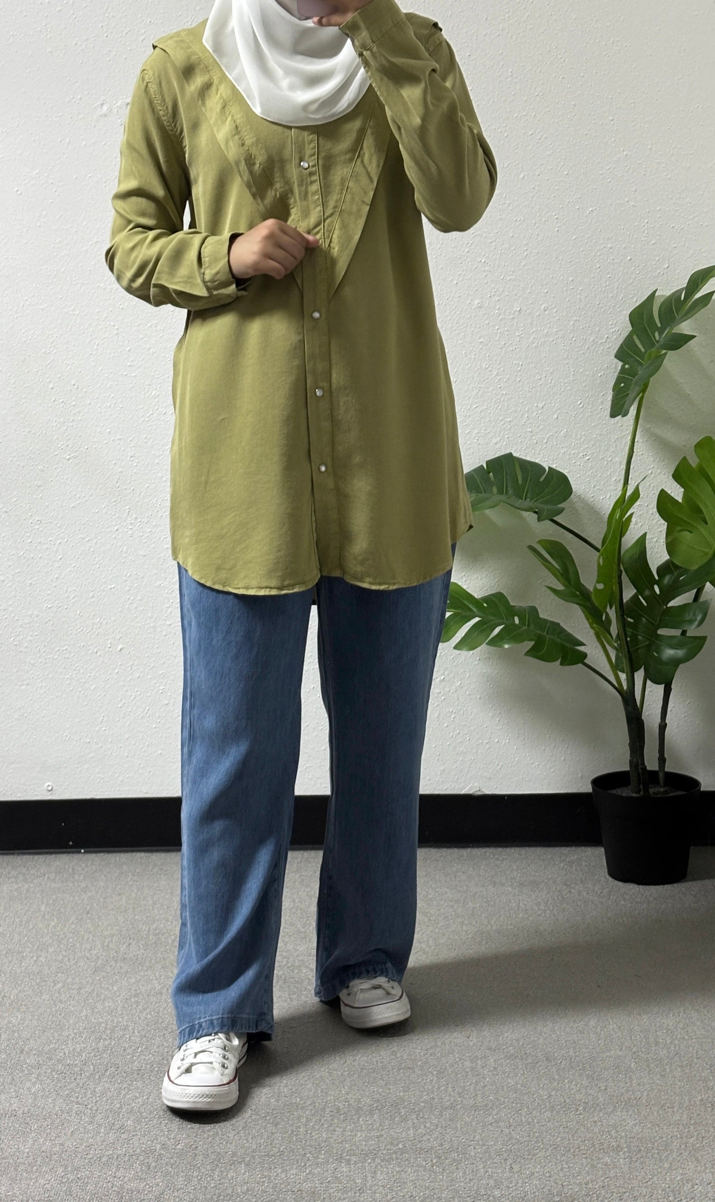 Classic ruffle shirt