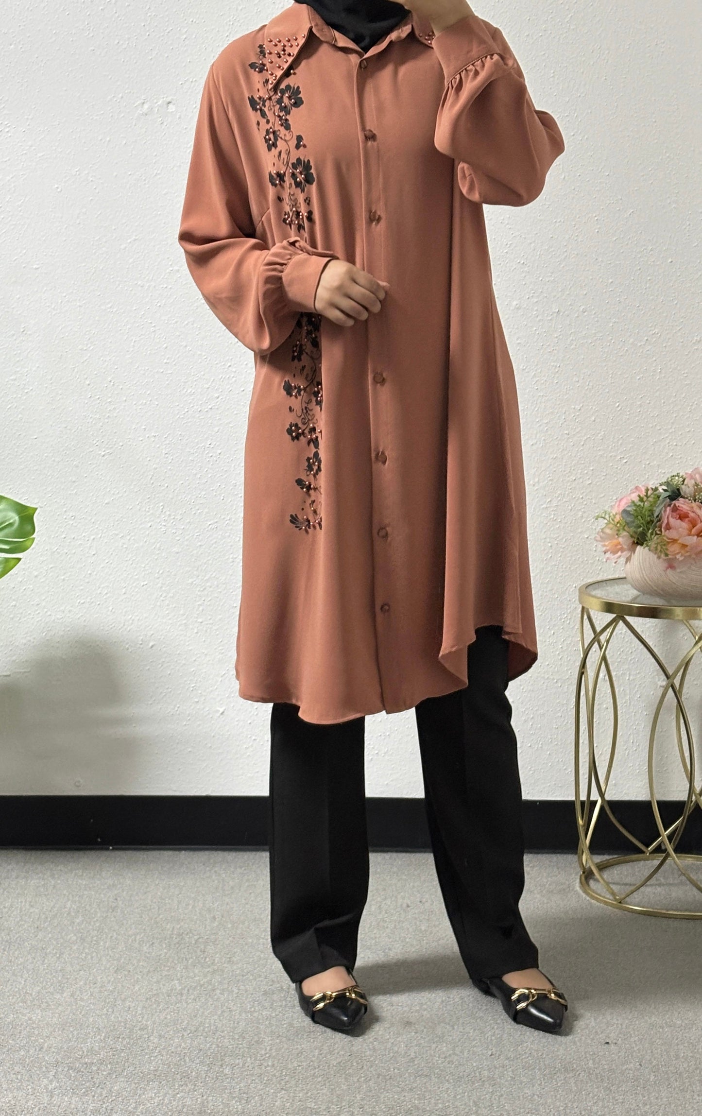 Floral/pearl long shirt