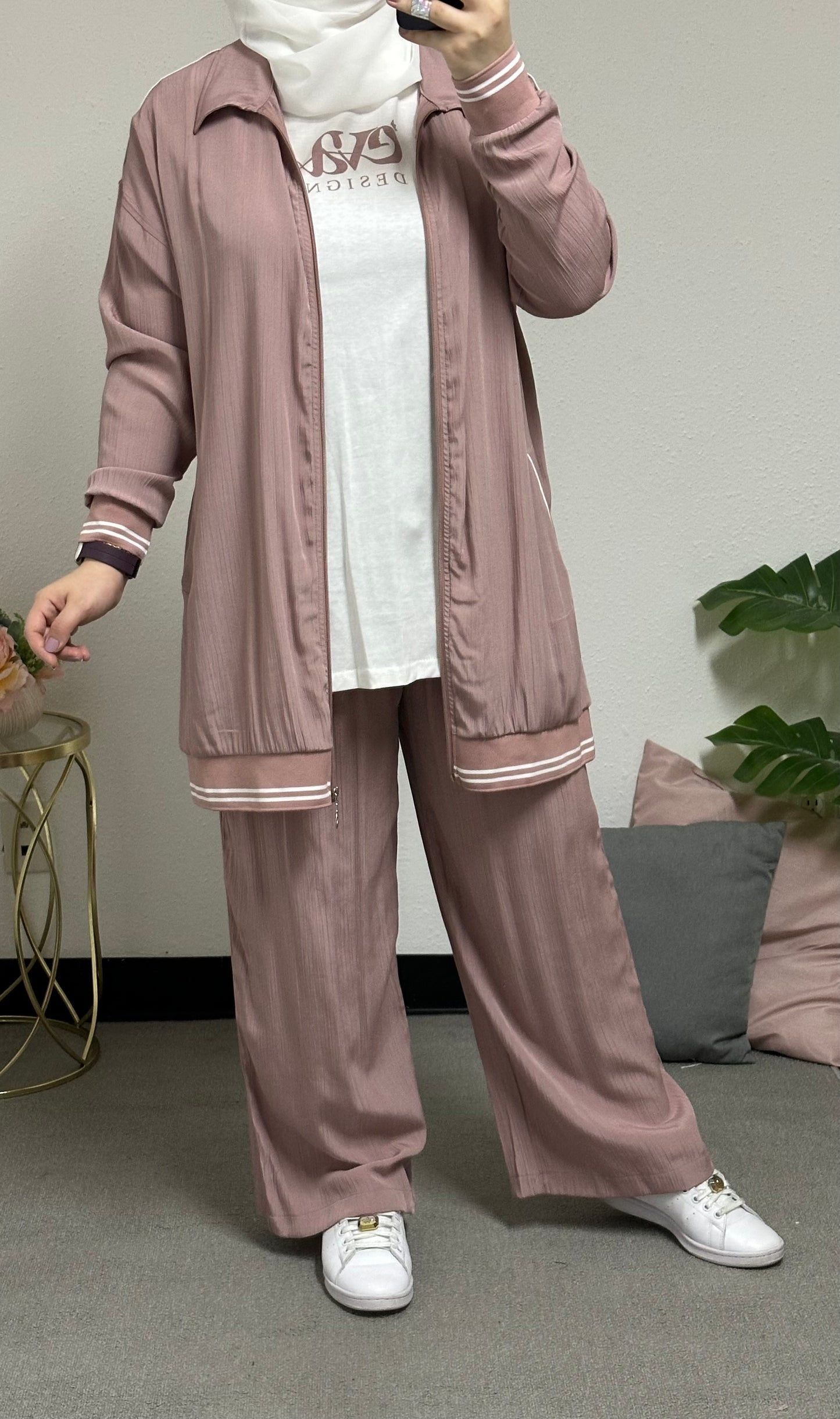 Three-piece tracksuit set