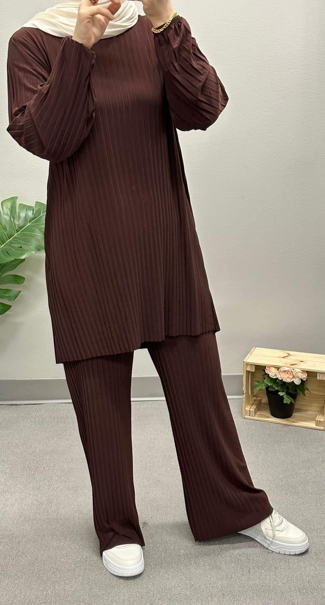 Two-Piece free size pleated Lycra set