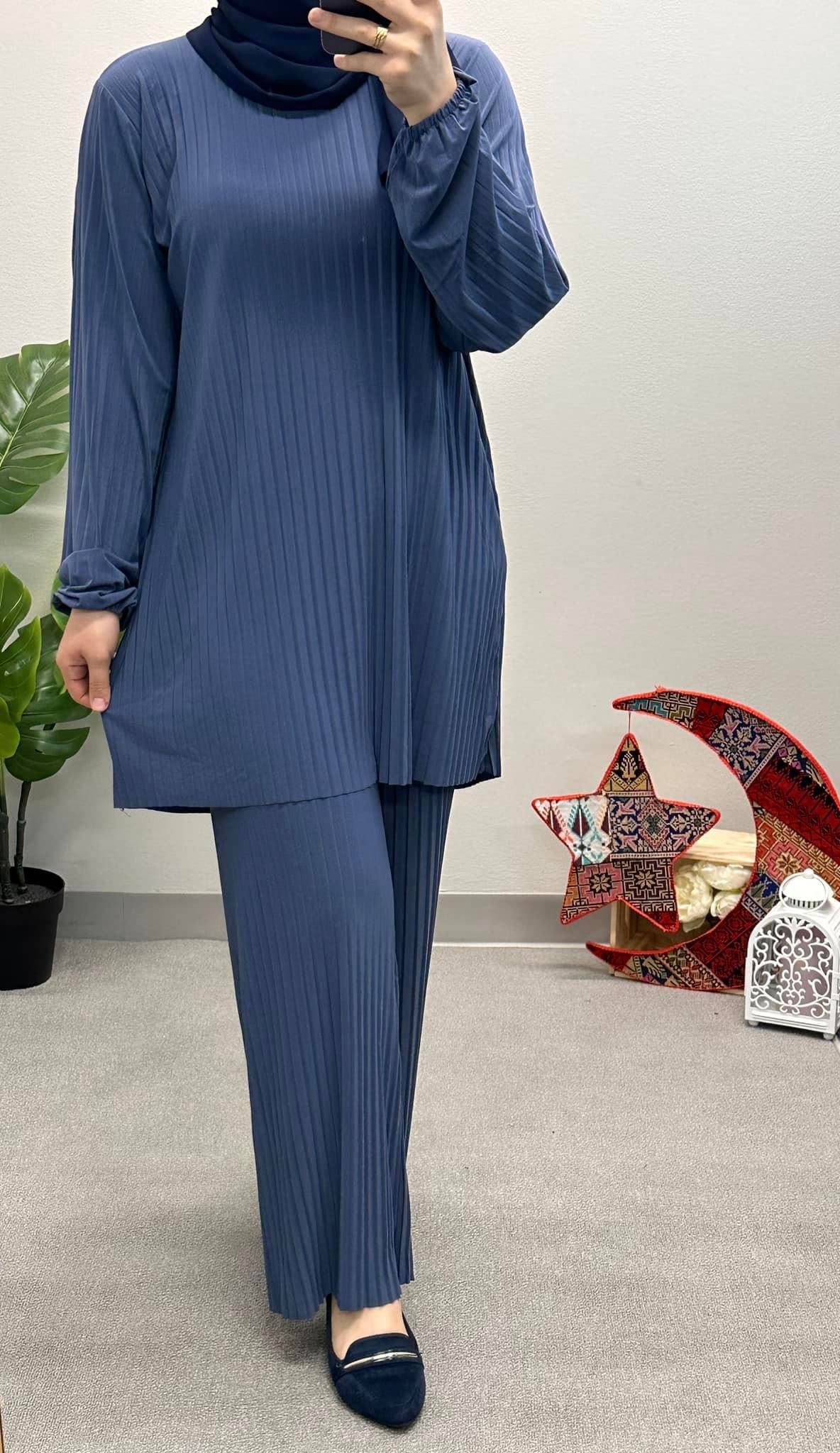 Two-Piece free size pleated Lycra set