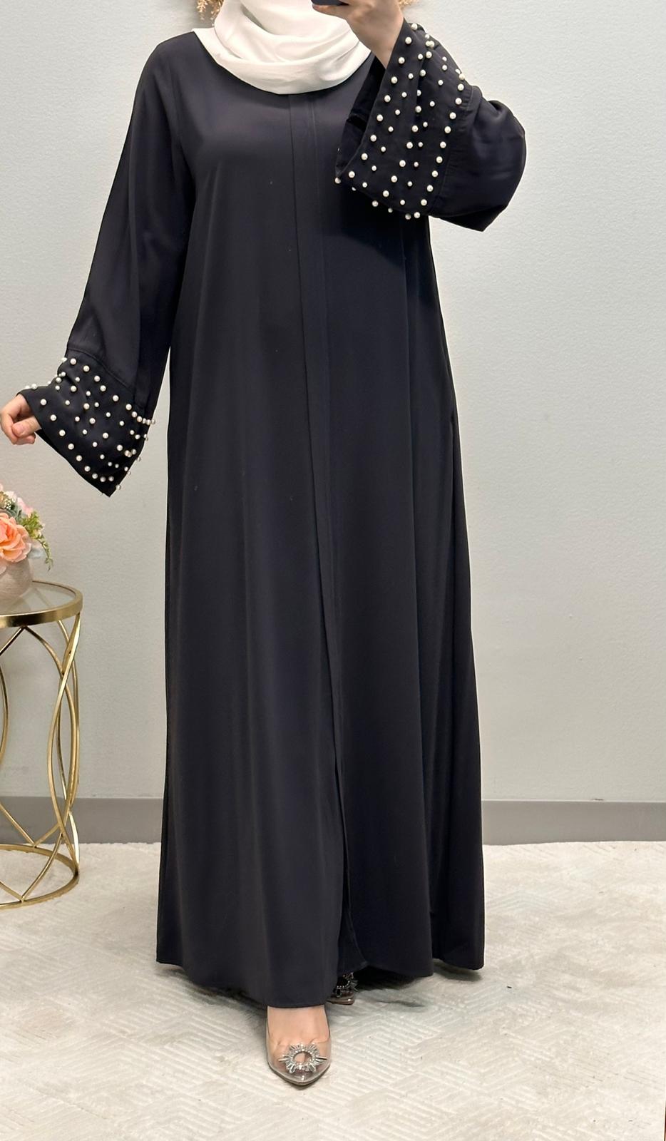 Pearl wide sleeves closed abaya.