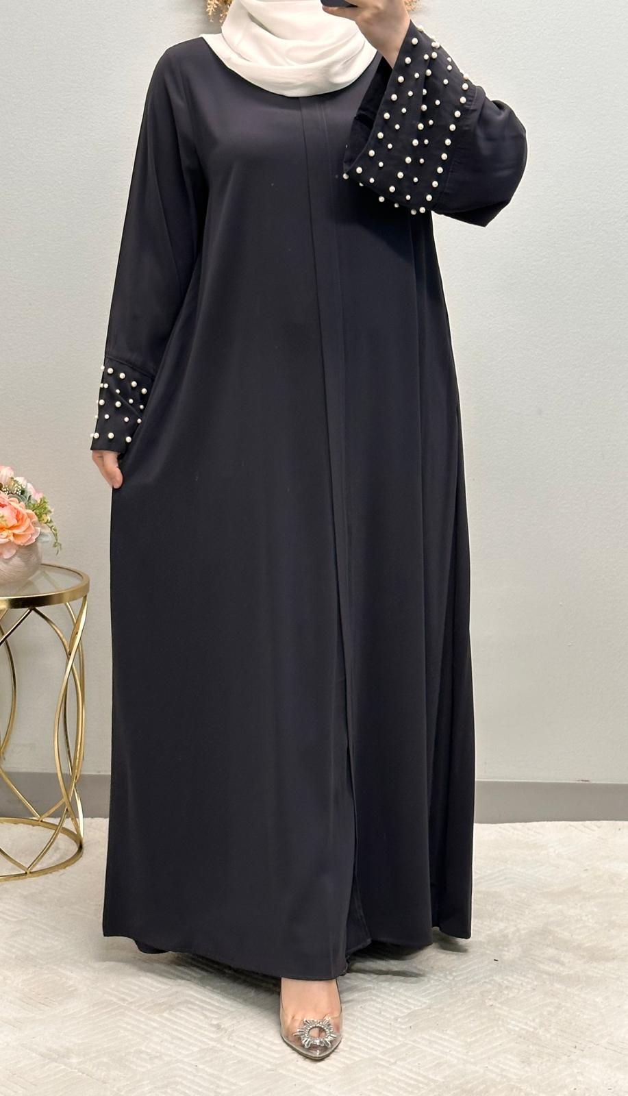 Pearl wide sleeves closed abaya.