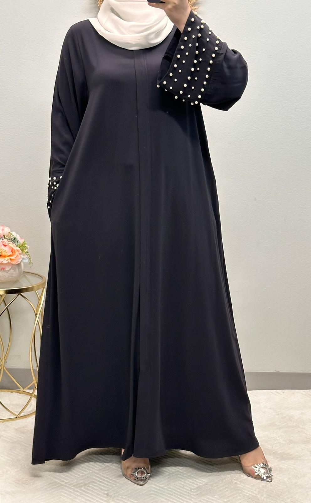 Pearl wide sleeves closed abaya.