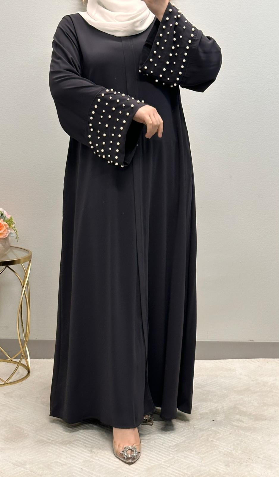 Pearl wide sleeves closed abaya.