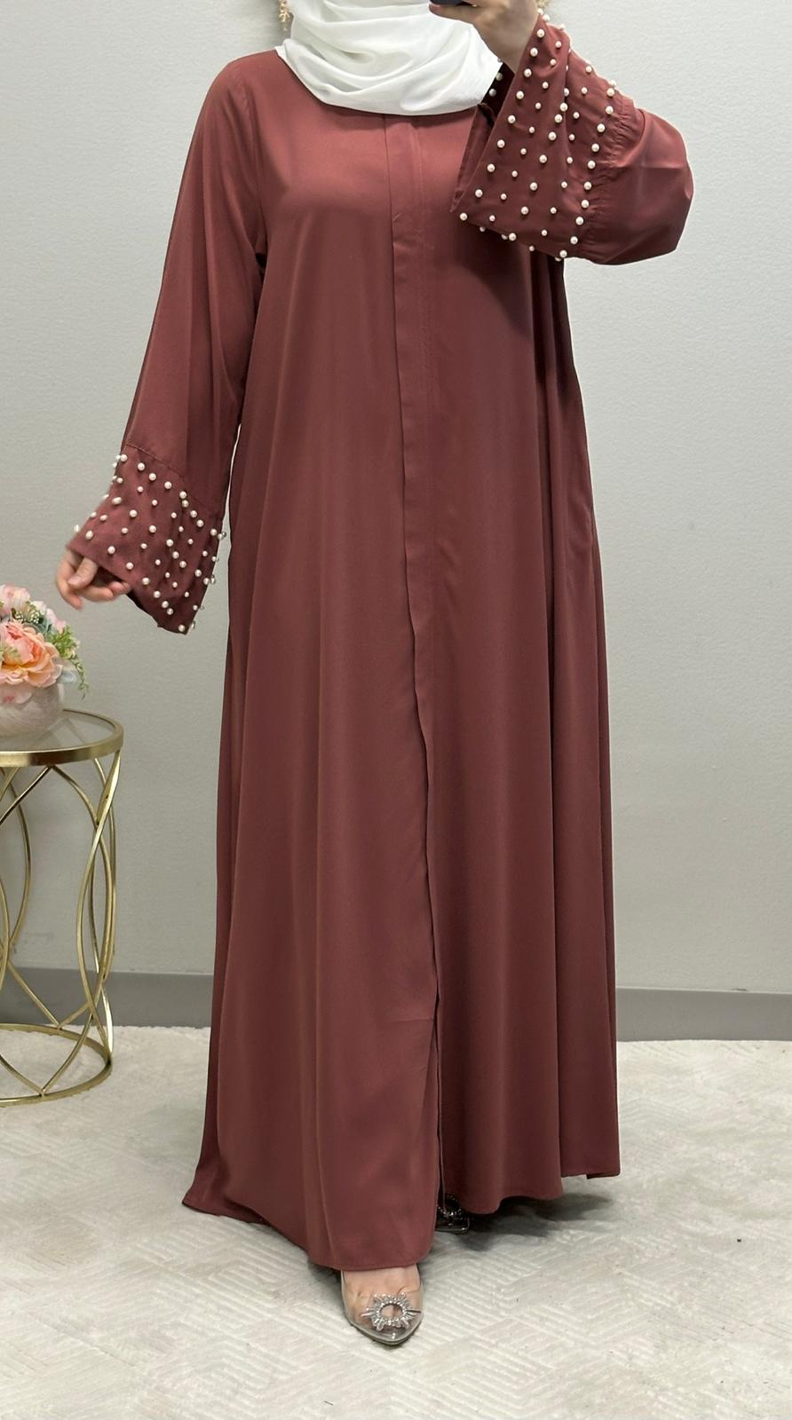Pearl wide sleeves closed abaya.