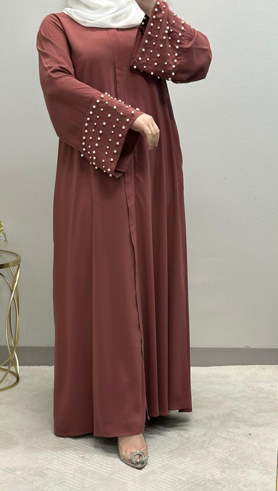 Pearl wide sleeves closed abaya.