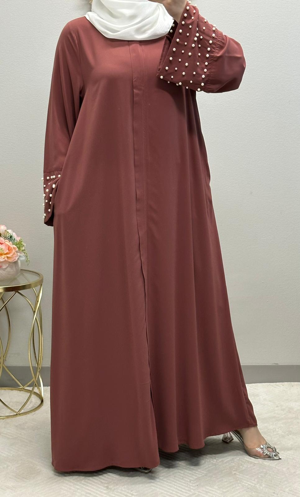 Pearl wide sleeves closed abaya.