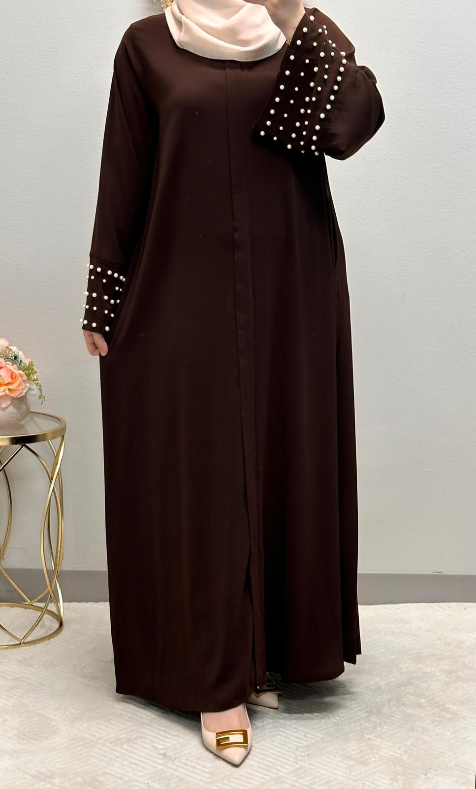 Pearl wide sleeves closed abaya.
