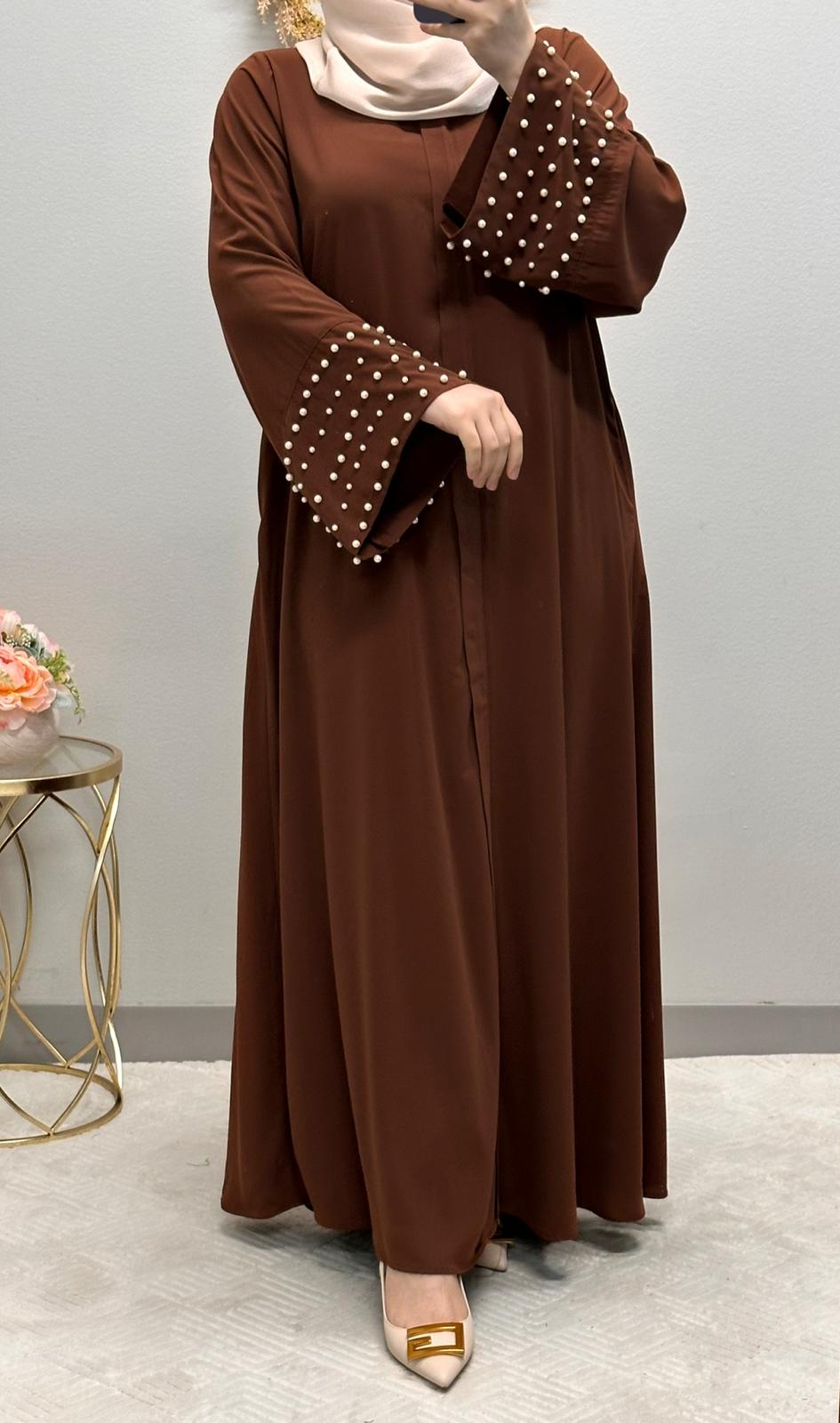 Pearl wide sleeves closed abaya.