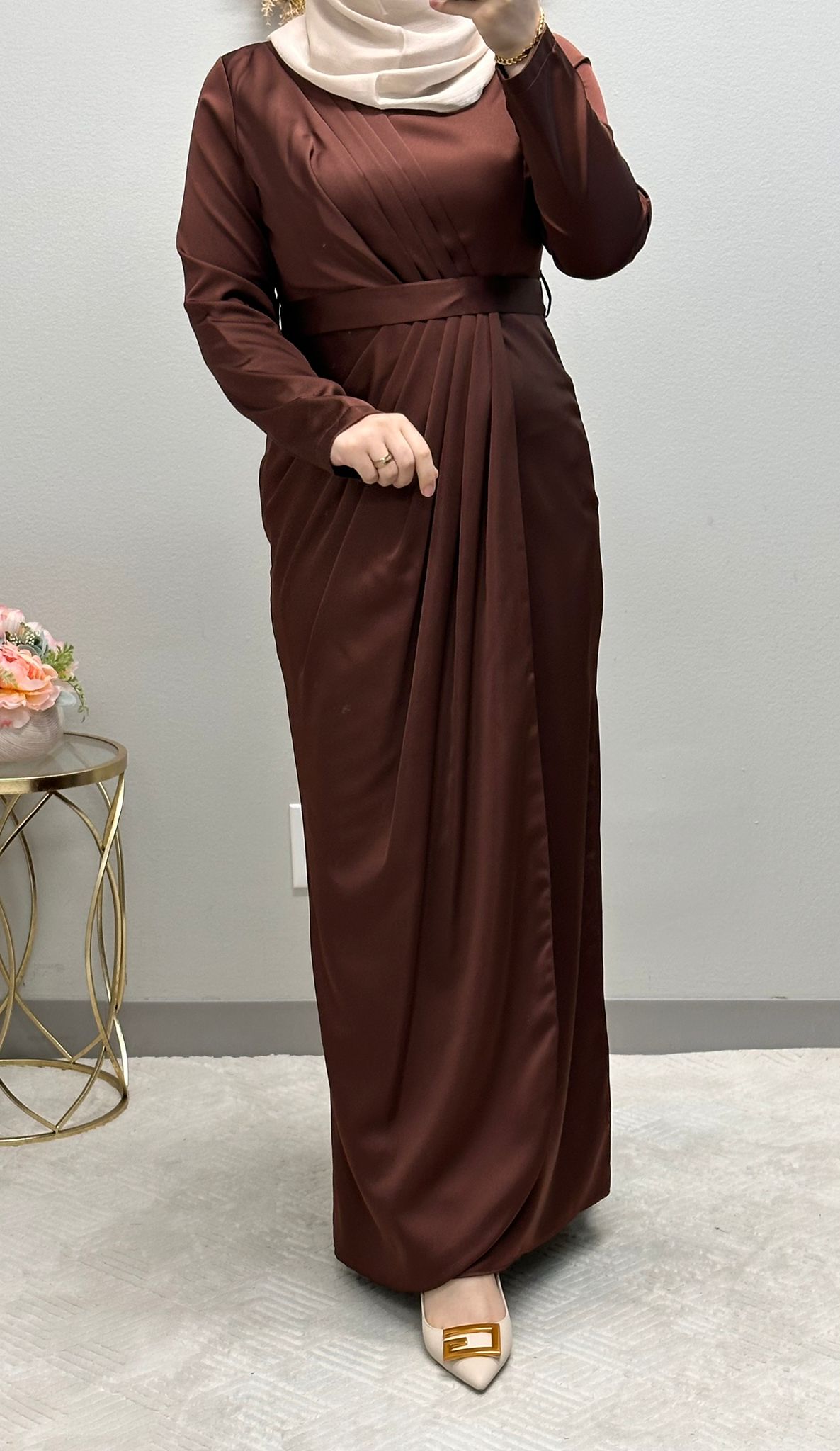 Sophisticated Pleated Satin Formal Dress with Detachable Belt