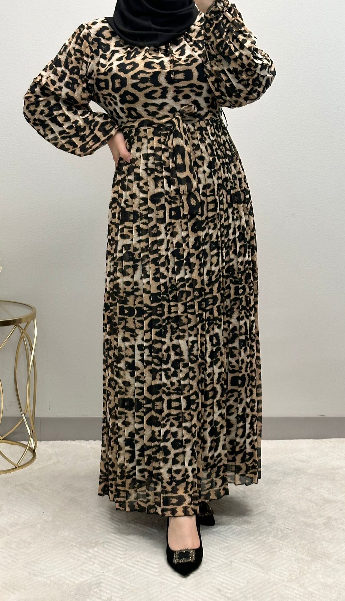 Sophisticated Tiger Print Maxi Dress: Pleated and Belted