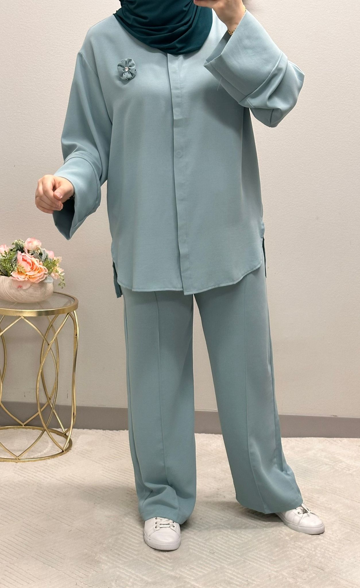 Two-piece loose flower set