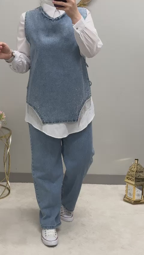 Three- pieces strass adorned jeans set