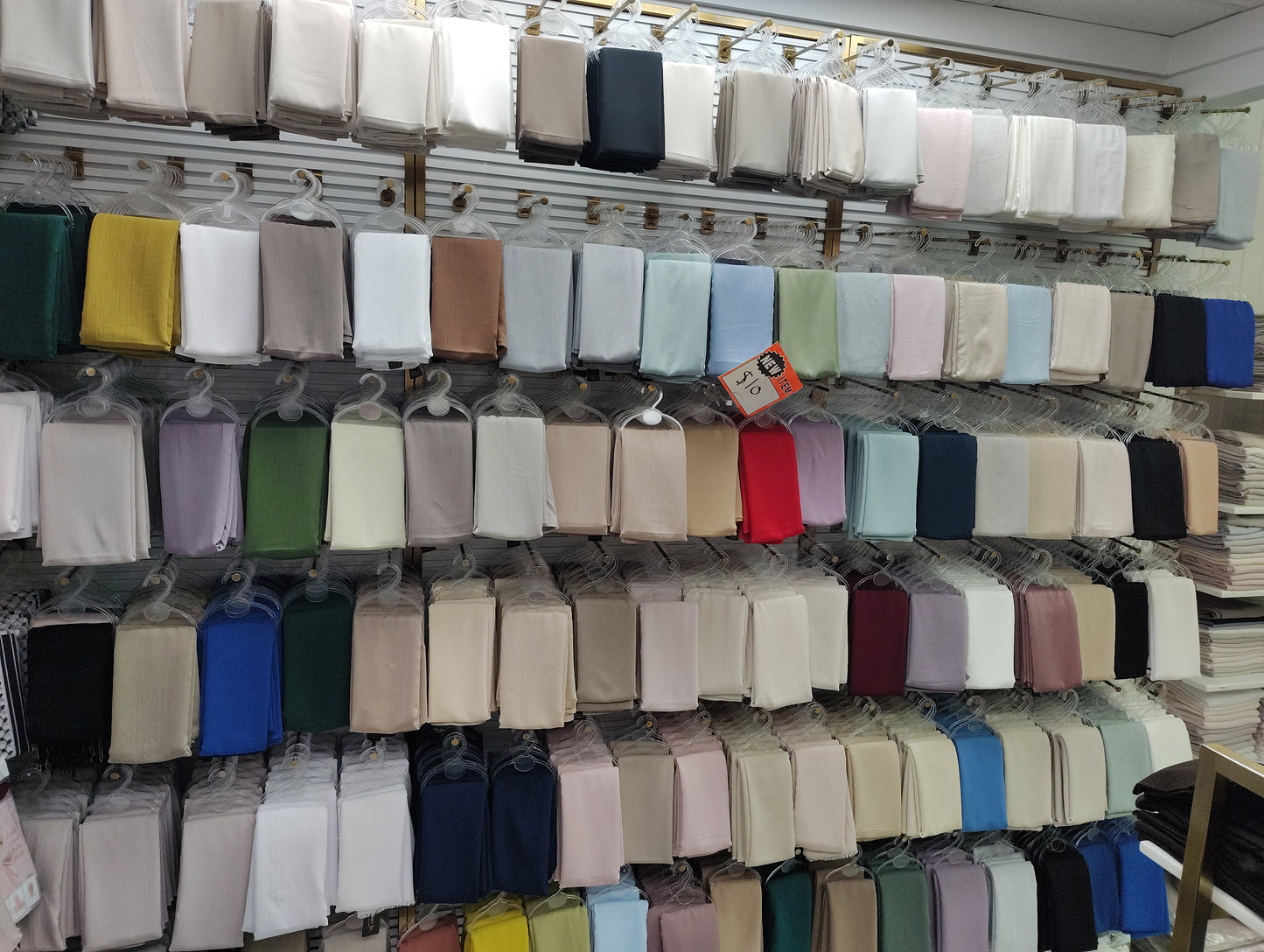 10$ Hijab