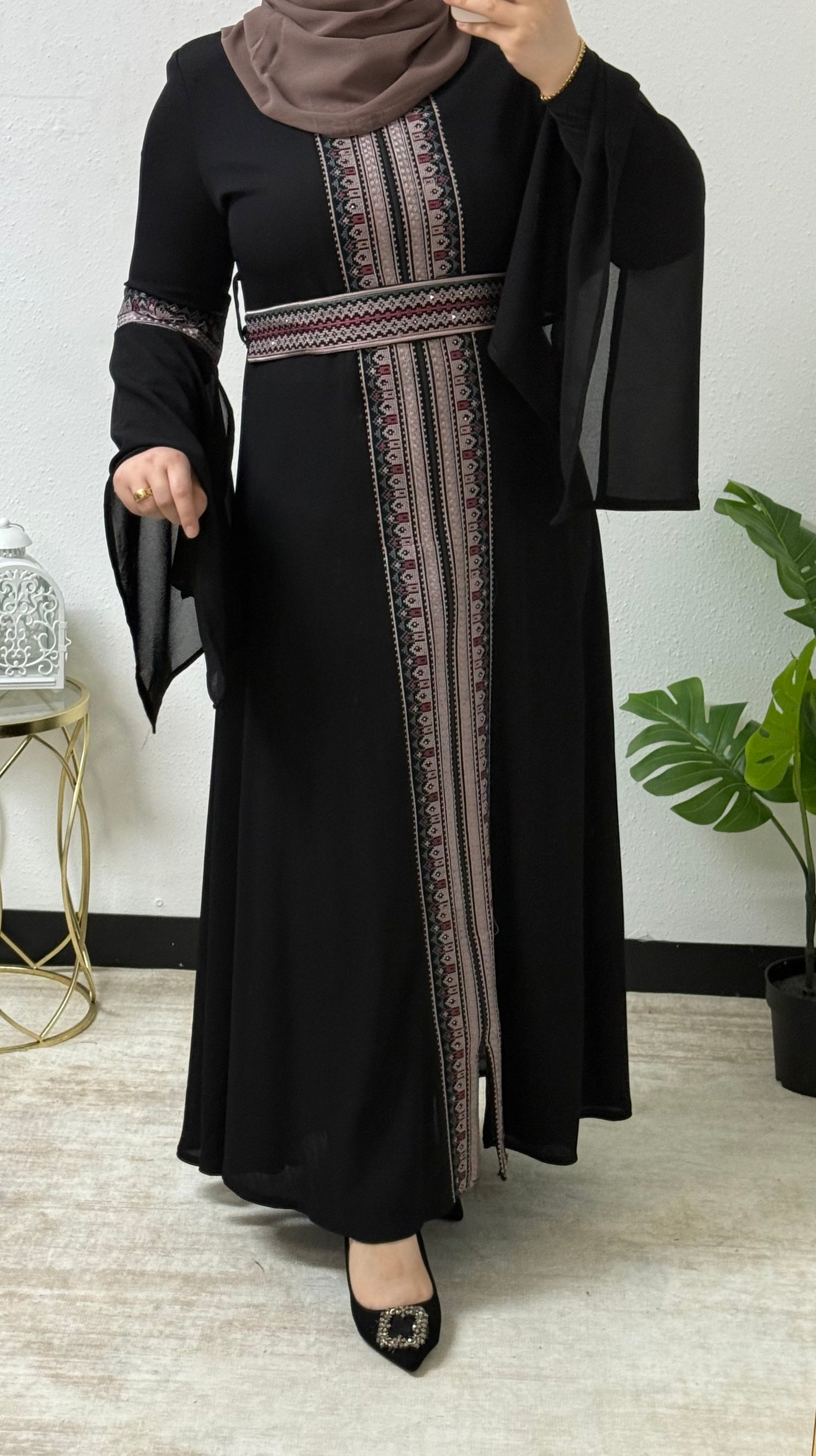 Chic Embroidered Abaya