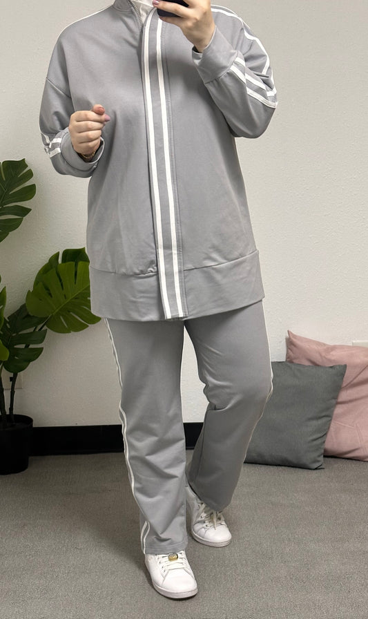 Two-piece cotton tracksuit set